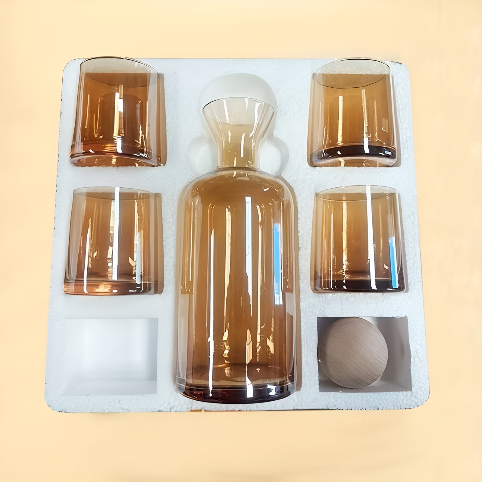 Glasskaraffelsett med 4 Glass – Stilrent og Dekorativt | 1,2L med Trelokk Perfekt for Vann og Juice - Karafler