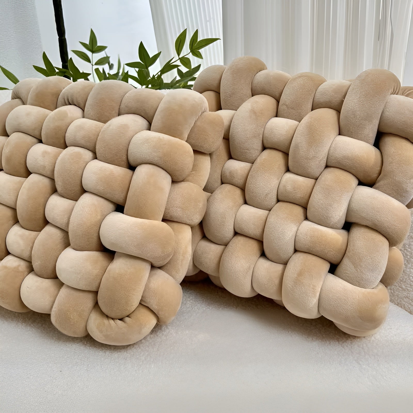 Knutedekorputer i 2-pakning – Myke og Dekorative | Perfekt for Sofa, Seng og Stue