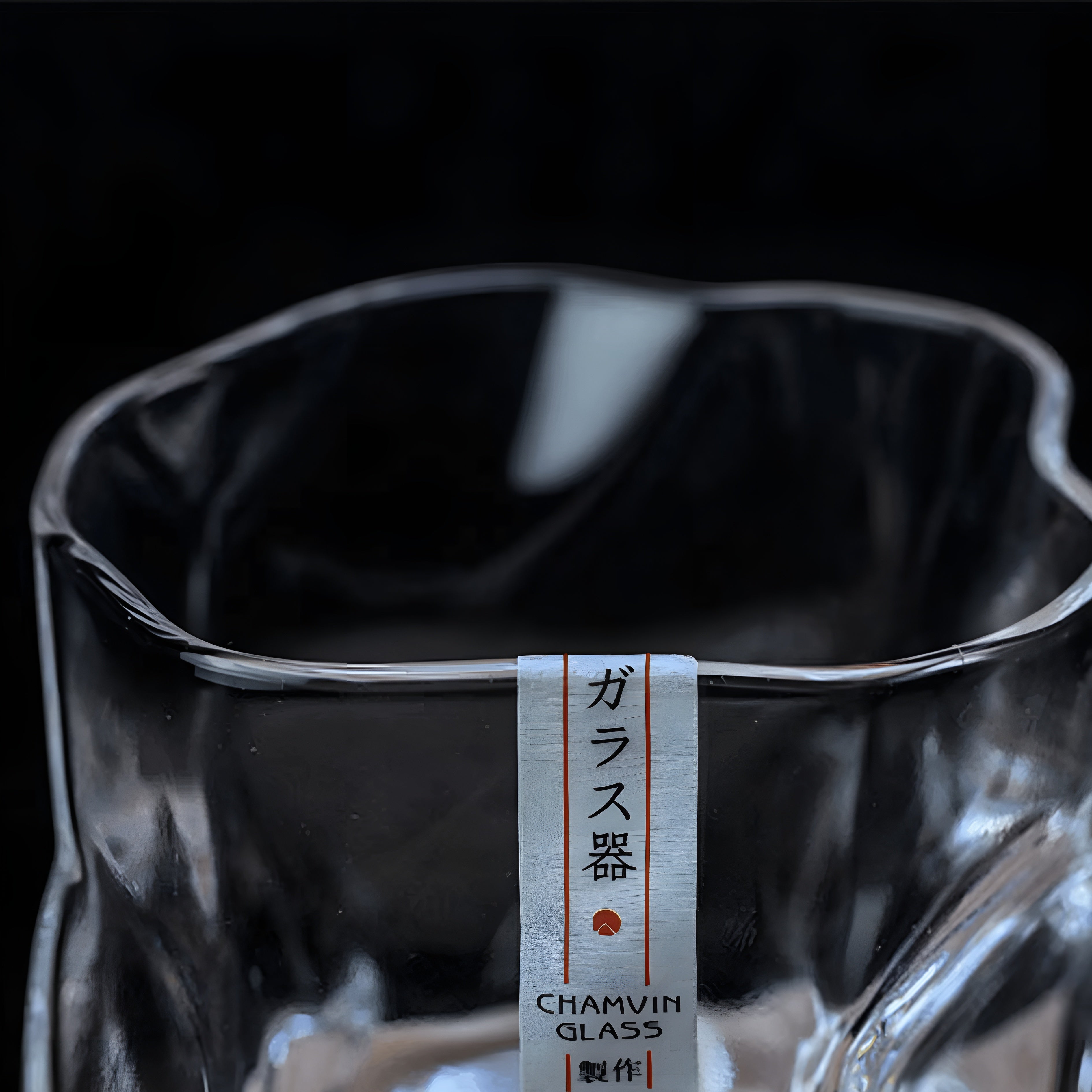 Whiskyglass I Edo Kiriko-stil - Håndslipt Med Unik Krøllete Design