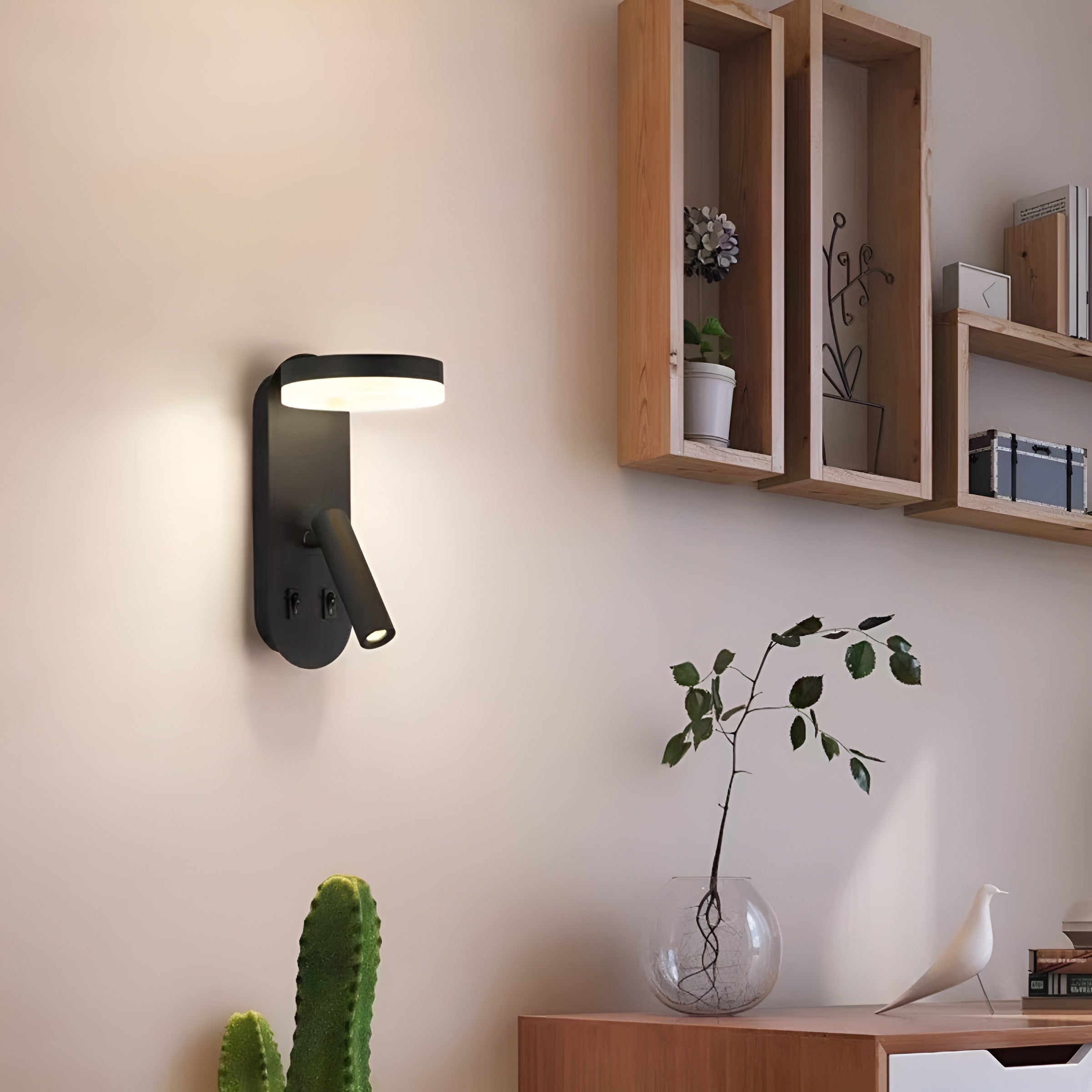 Geometrisk Vegglampe – To Lyskilder og Nedovervendt Lys | Moderne og Dekorativ