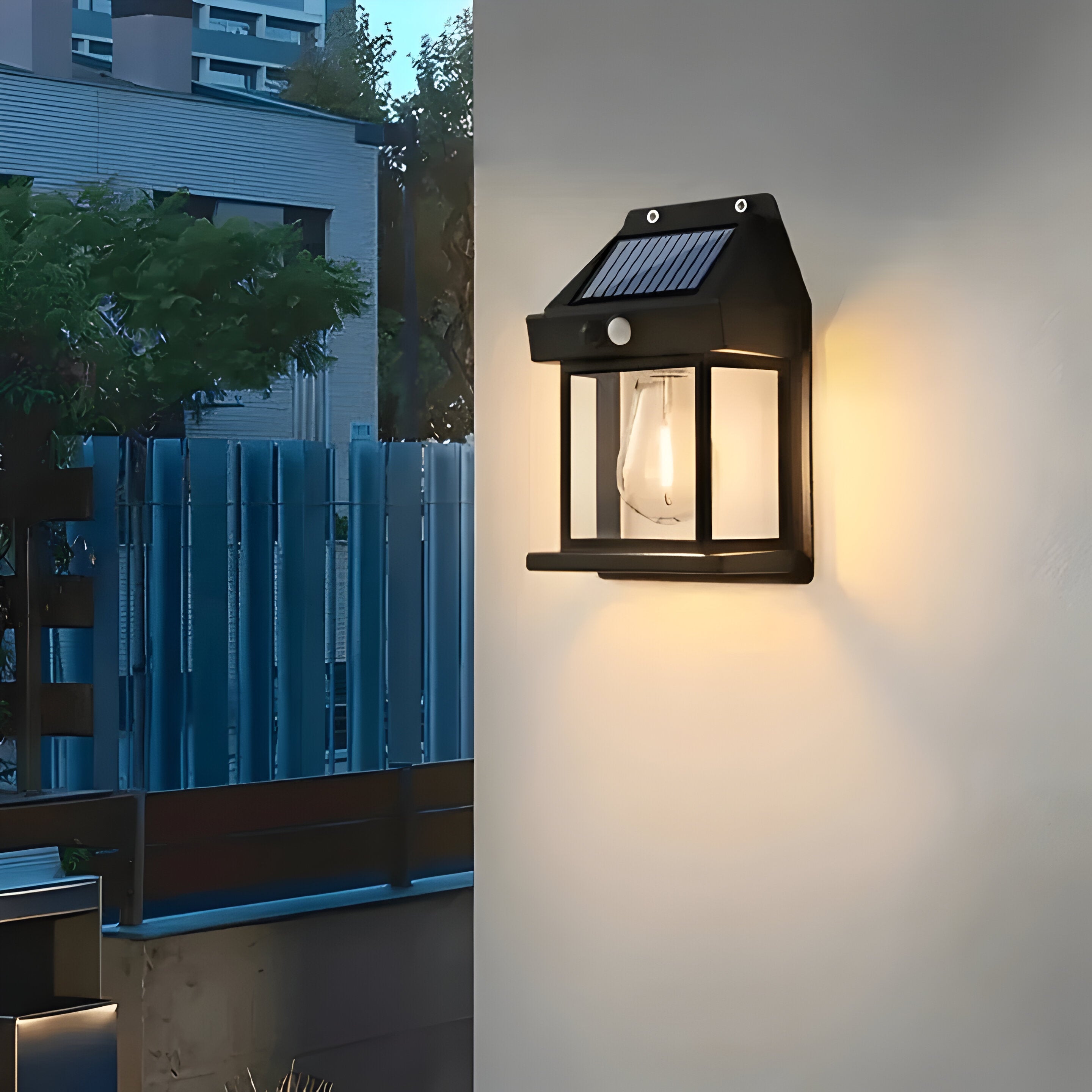 Solgard – Utendørs Vegglampe med Bevegelsessensor (Solcelle, Vanntett)