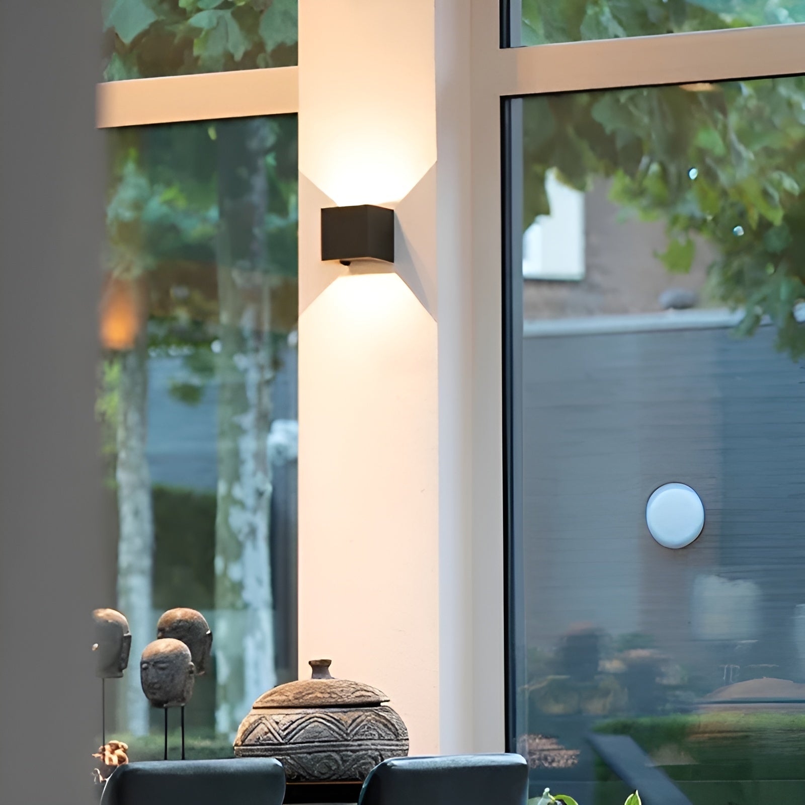 Bilde av Lysfjord – Oppladbar Vegglampe med Bevegelsessensor fra Velisse