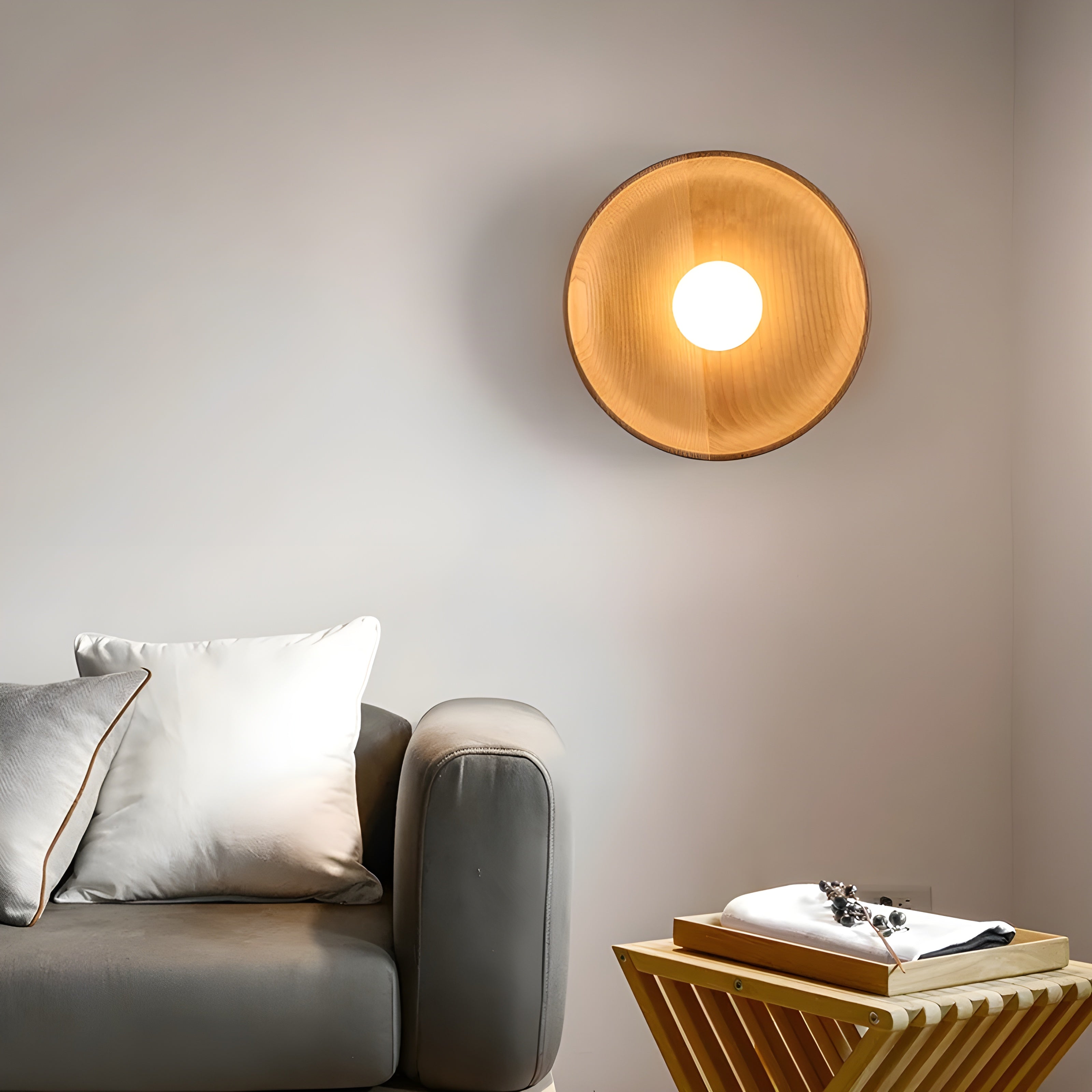 Bilde av Carins Taklampe i Tre – Stilren Eleganse for Moderne Hjem fra Velisse
