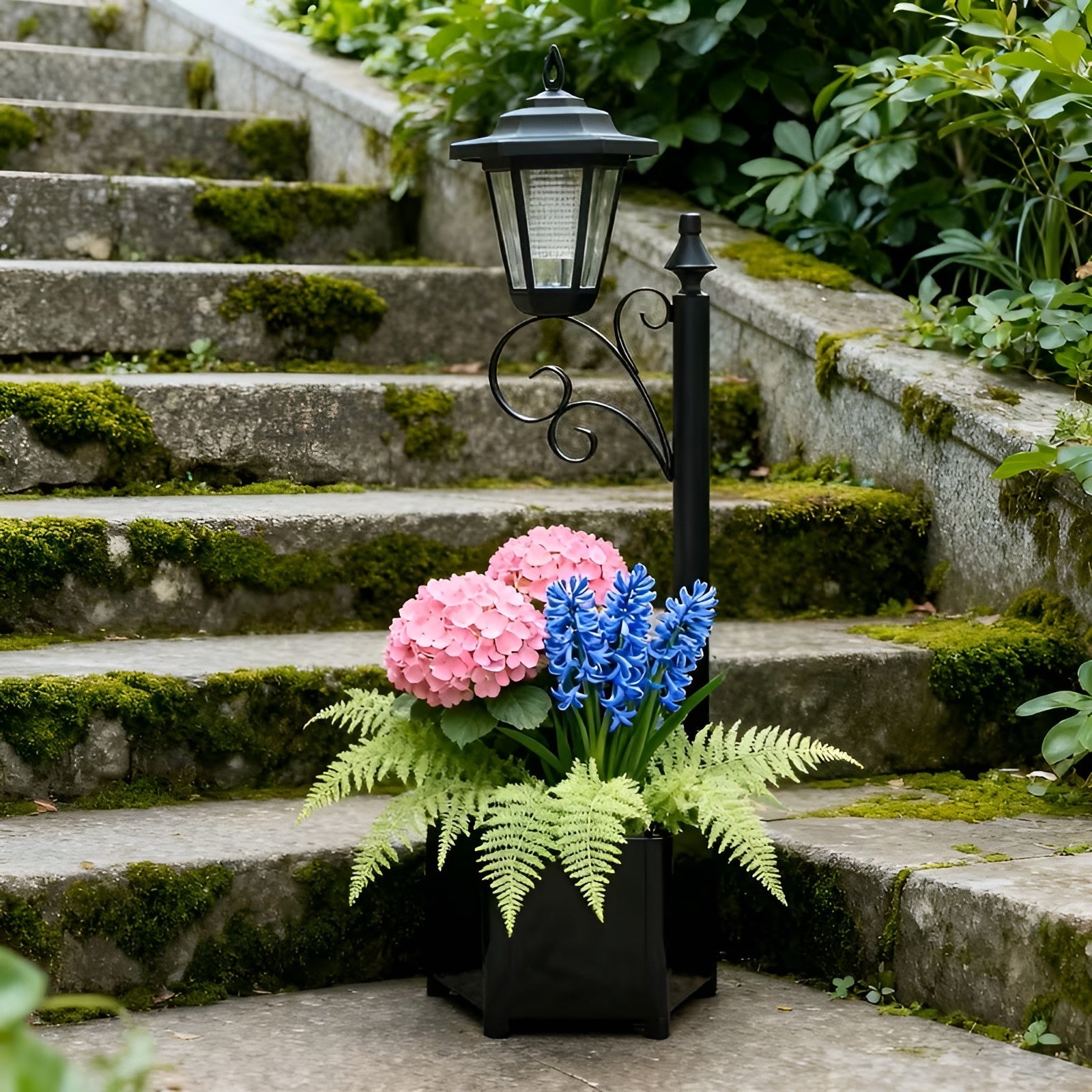 Solcellelampe med Blomsterpotte – Dekorativ og Stemningsfull | Perfekt for Balkong og Terrasse - Belysning for gangstier