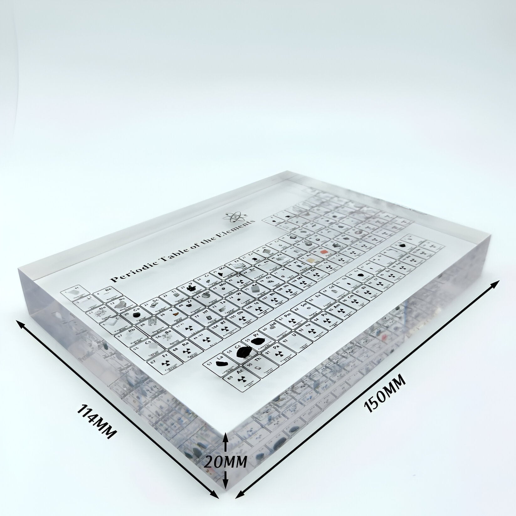 Periodesystem i Akryl – Dekorativt Display med Ekte Kjemiske Elementer