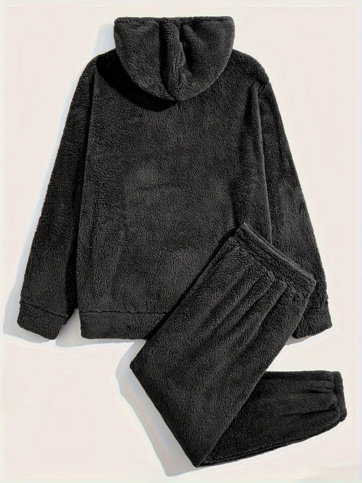 Teddy fleece pyjamas herre – nærbilde av mykt teddy-materiale