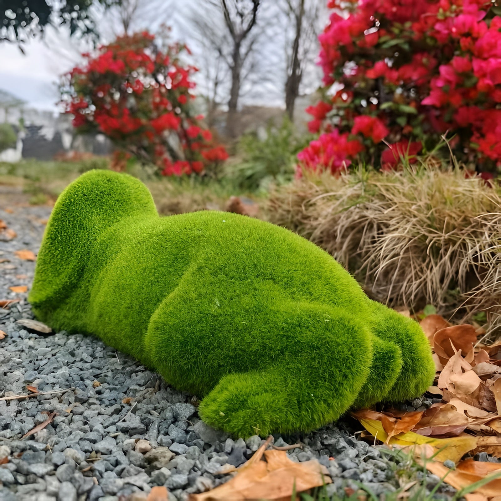 3d-statue Med Flokket Kanin – Påskeharepynt Av Grønn Kunstharpiks | Hagedekorasjon For Terrasse Plen Bonsai
