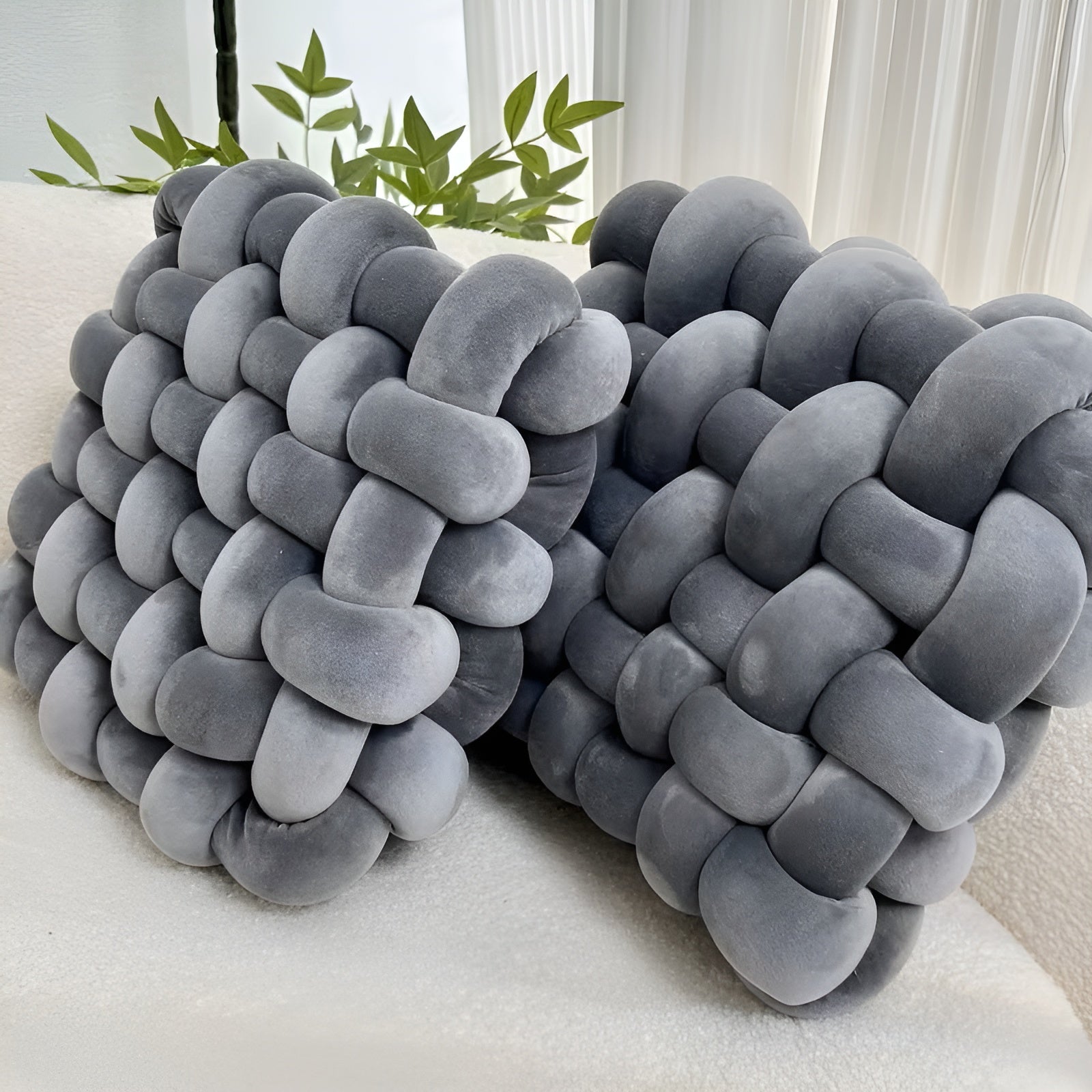 Knutedekorputer i 2-pakning – Myke og Dekorative | Perfekt for Sofa, Seng og Stue