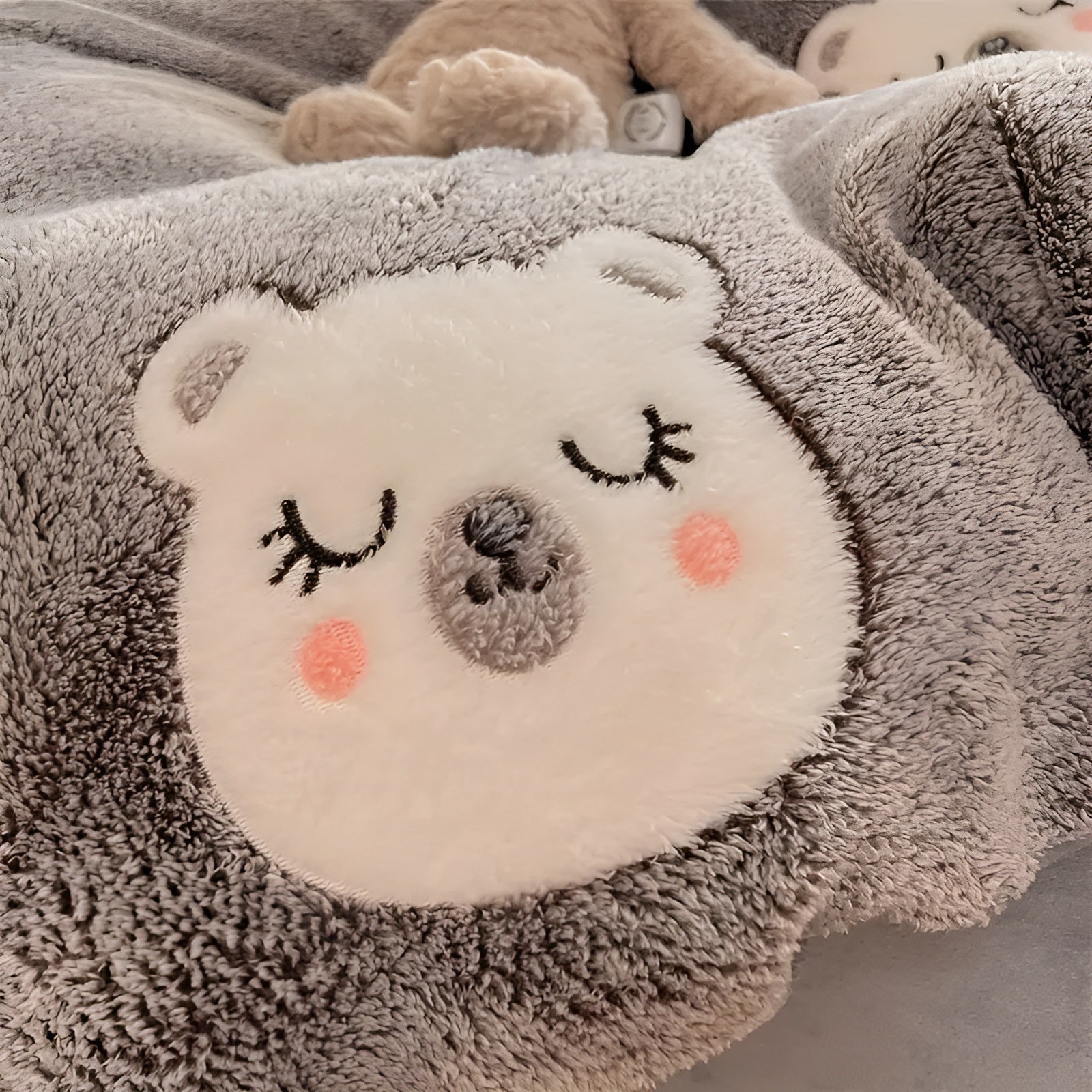 Sengetøysett med Bjørnemotiv – Mykt og Koselig | 3-delt Sett med Dynetrekk og Putetrekk, Perfekt for Soverommet