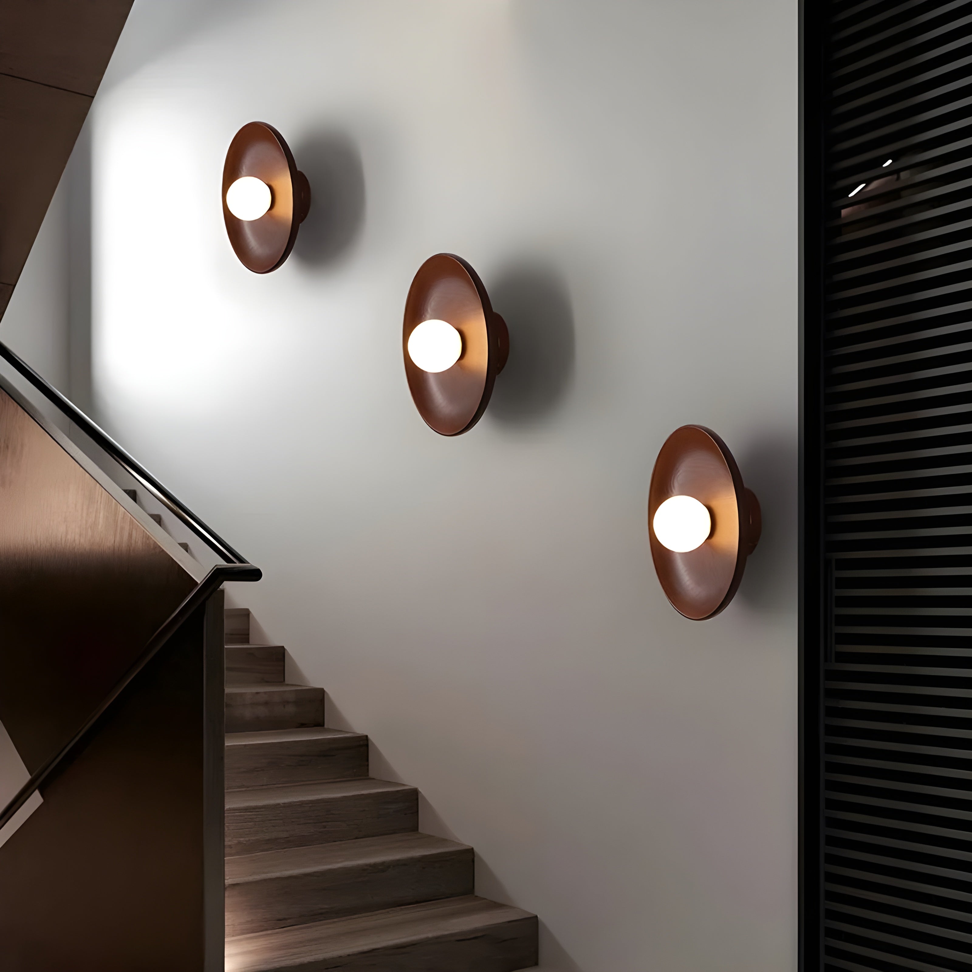Bilde av Carins Taklampe i Tre – Stilren Eleganse for Moderne Hjem fra Velisse