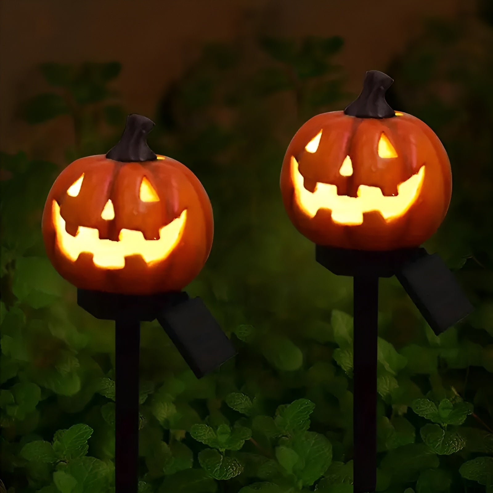 Halloween Solcellelykt i Gresskarform – Dekorativ LED Hagebelysning | Perfekt for Hage, Terrasse og Balkong