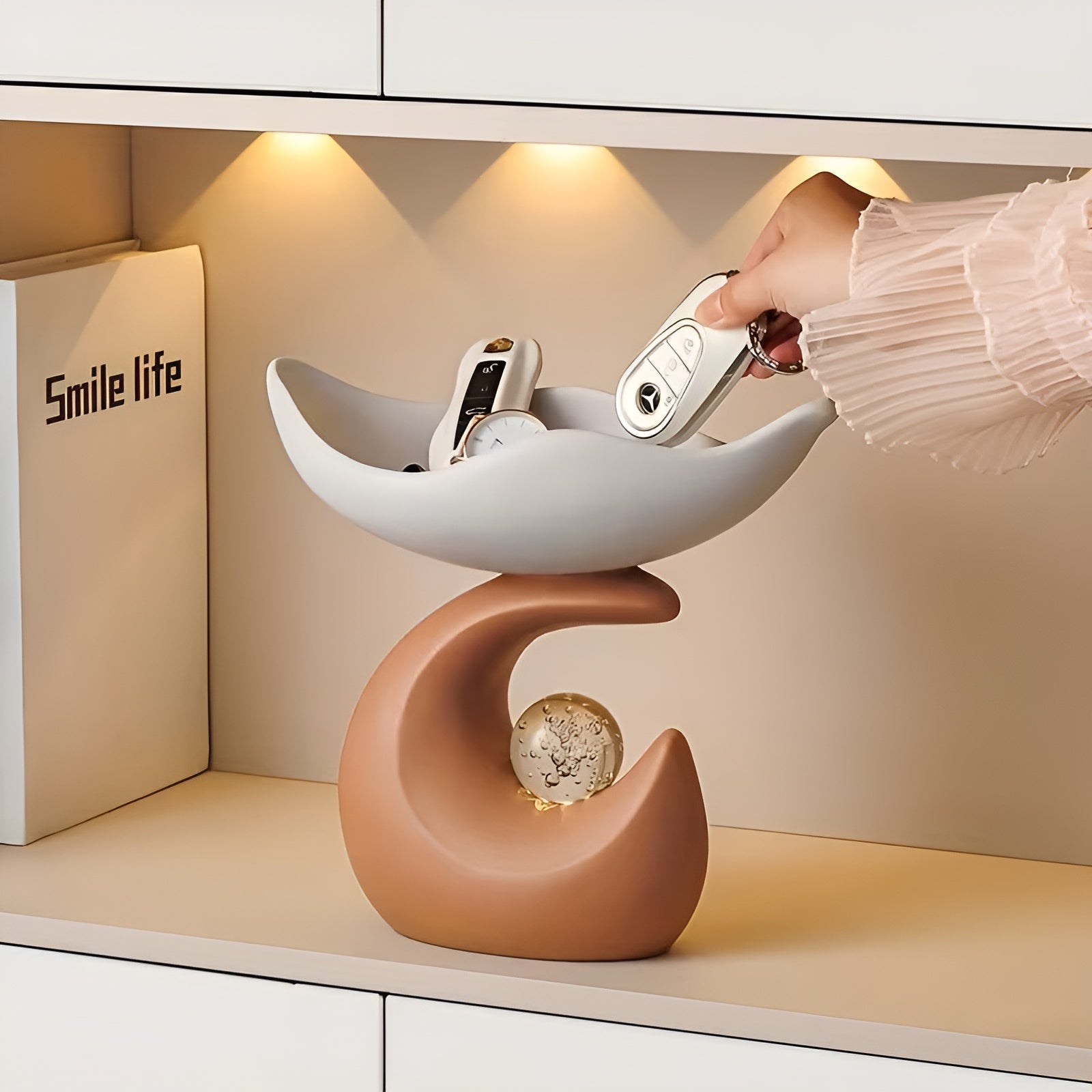 Organiseringsbrett Laget Av Syntetisk Harpiks – Moderne Bølgedesign | Stilig Oppbevaring For Nøkler, Briller Og Smykker