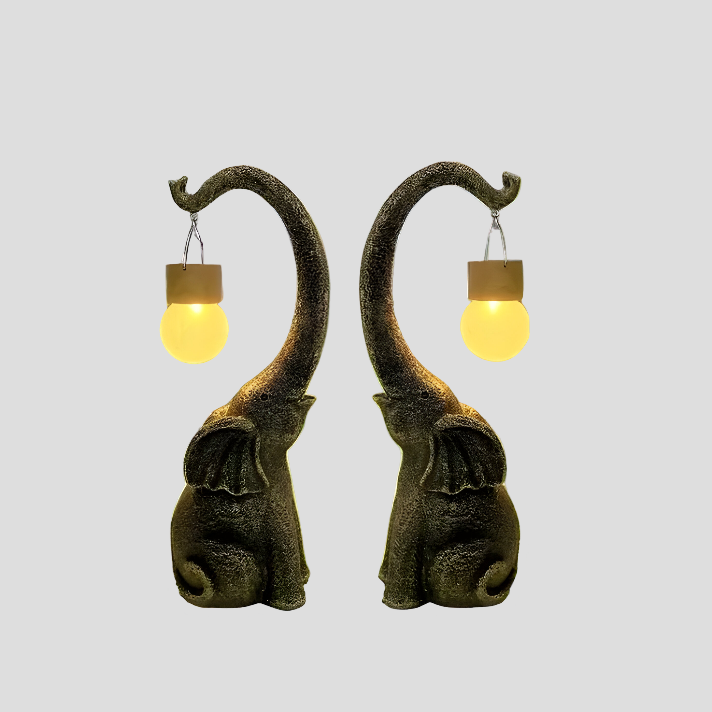 Klyssa - Solcelledrevet Bordlampe I Kobber Med Elefantdesign