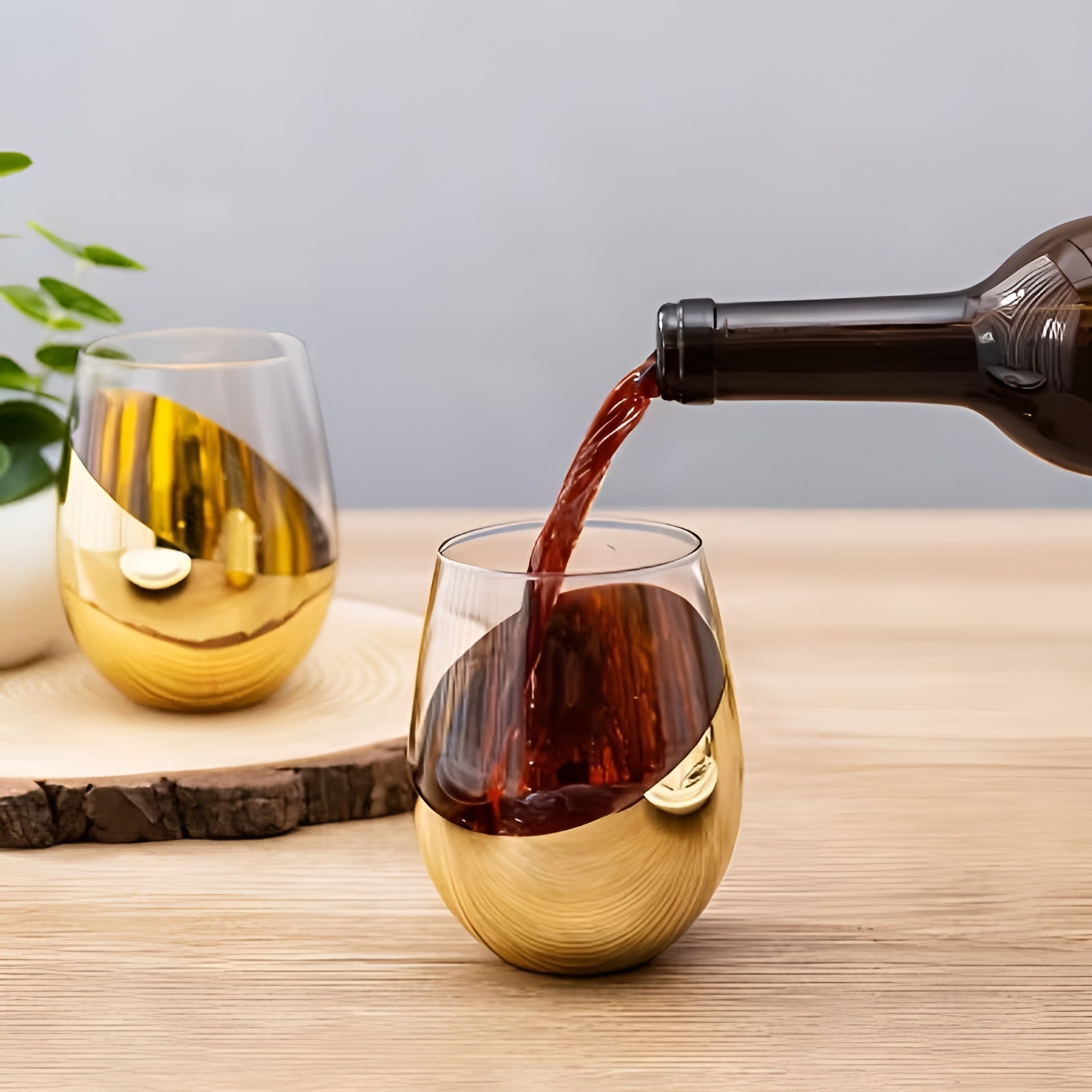 Stiløse Rødvinsglass – Elegant Geometrisk Design | Komfortabelt og Stabilt i Hånden