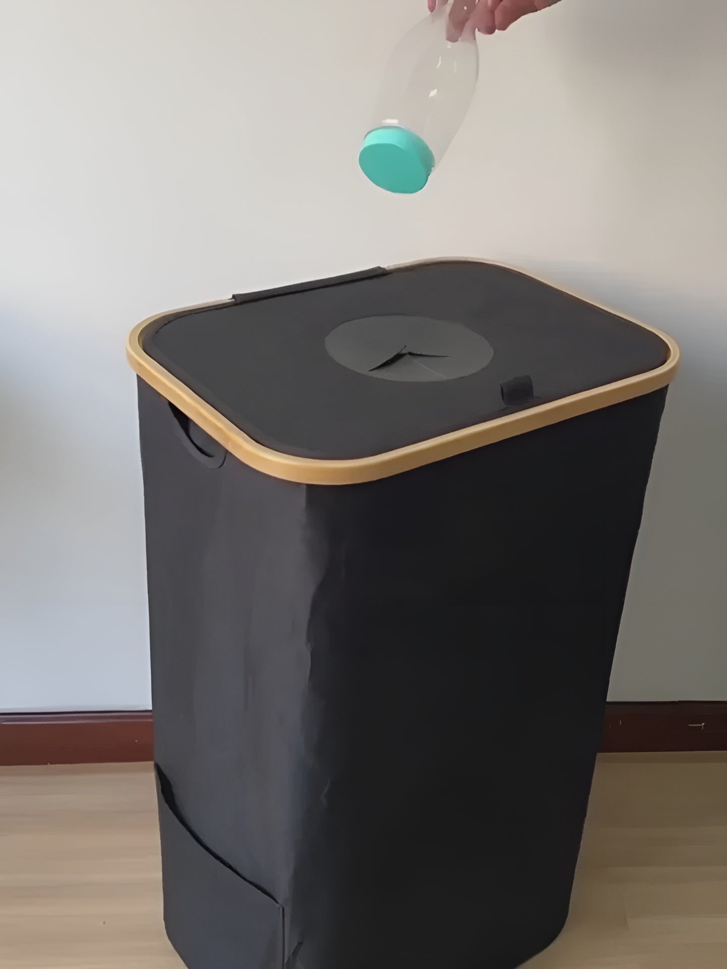 Stor Sammenleggbar Søppelbøtte – Praktisk og Plassbesparende | Perfekt for Kjøkken, Bad og Kontor