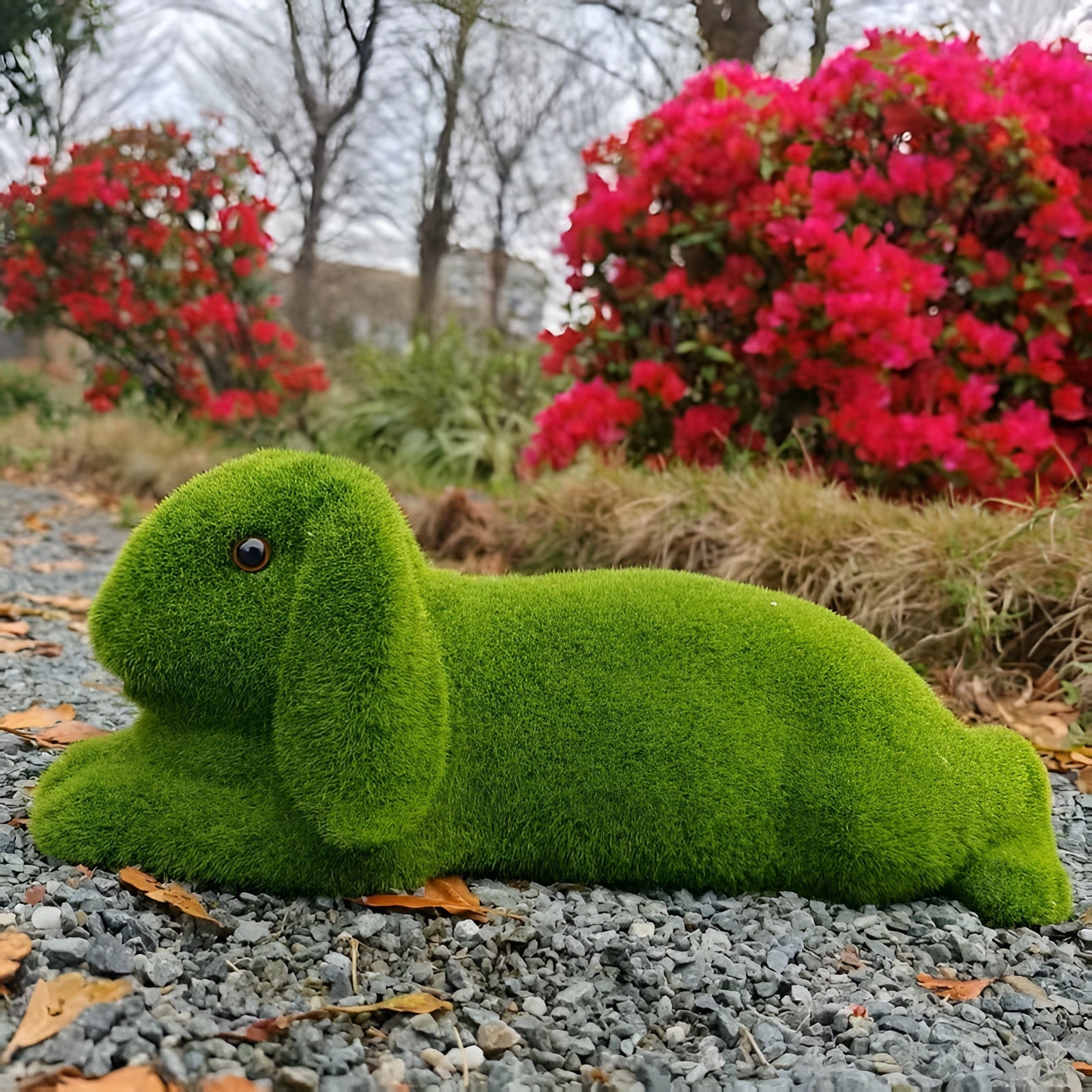 3d-statue Med Flokket Kanin – Påskeharepynt Av Grønn Kunstharpiks | Hagedekorasjon For Terrasse Plen Bonsai