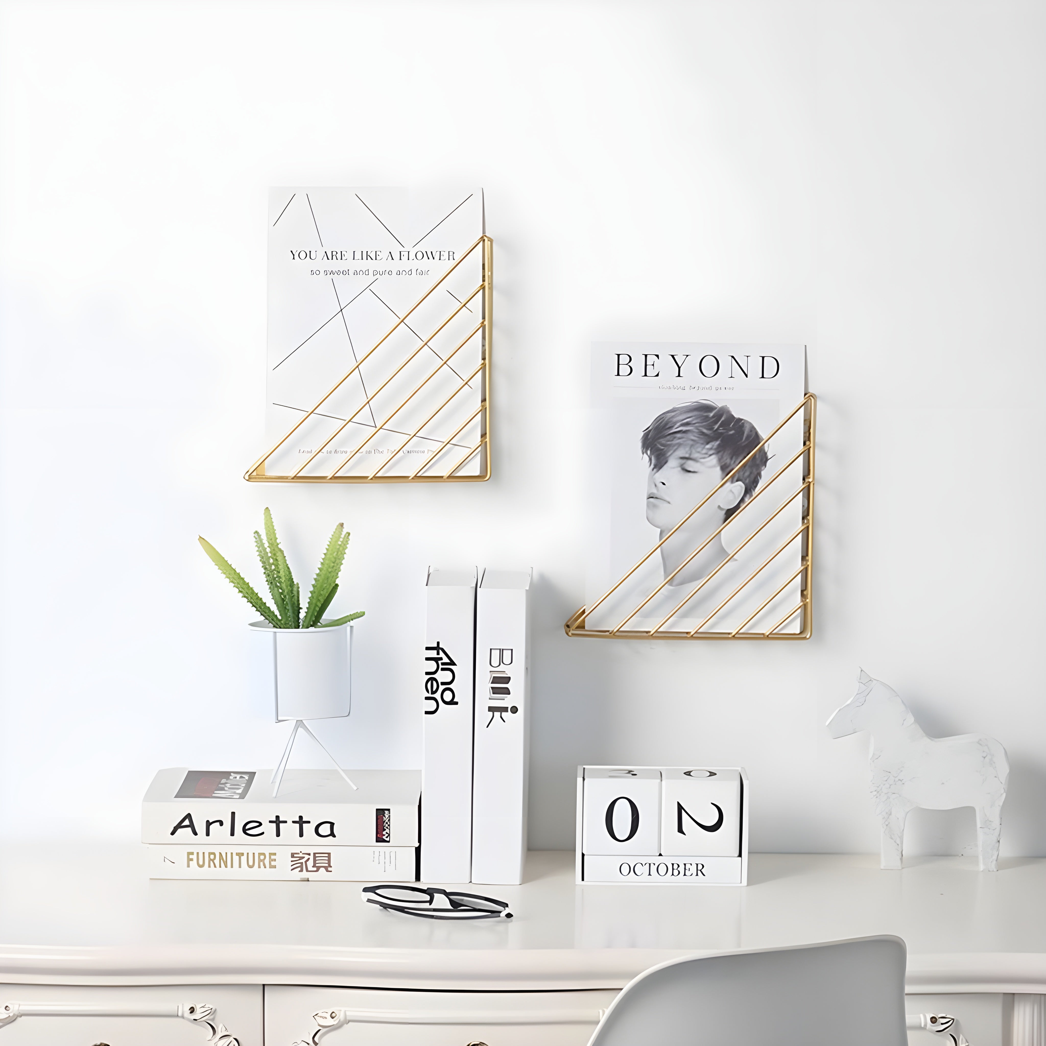 Vegghylle for Bøker og Magasiner – Plassbesparende og Moderne | Perfekt for Stue, Kontor og Soverom