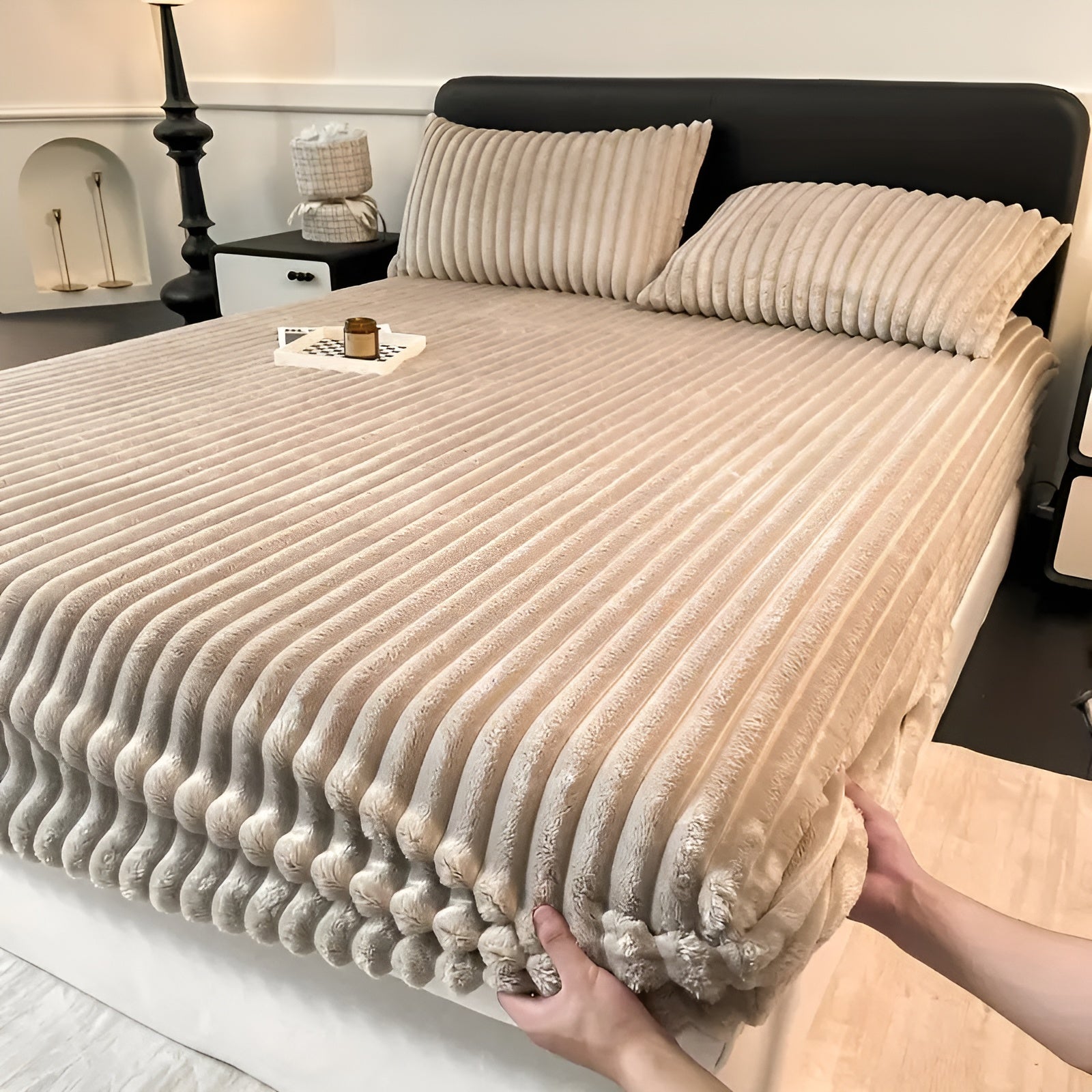 Spannbettlaken aus Milchsamt – Weich, Warm und Gemütlich | Perfekt für Herbst & Winter