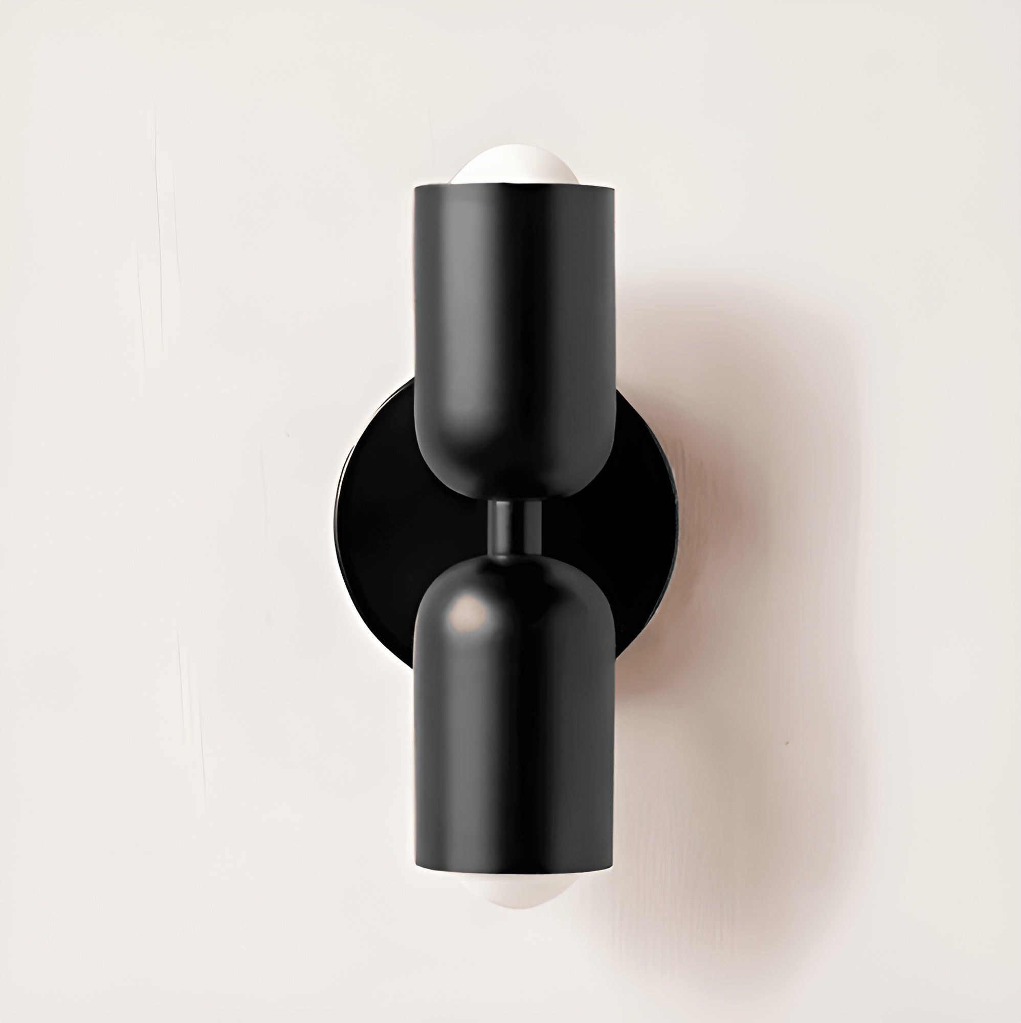 Bilde av Strømvik – Moderne Vegglampe med Tidløs Eleganse fra Velisse