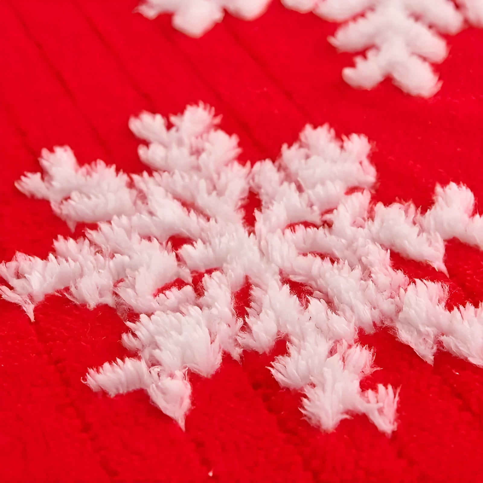 Mykt Fleecepledd med Snøfnuggmønster – Varmt og Koselig | Perfekt for Sofa og Seng