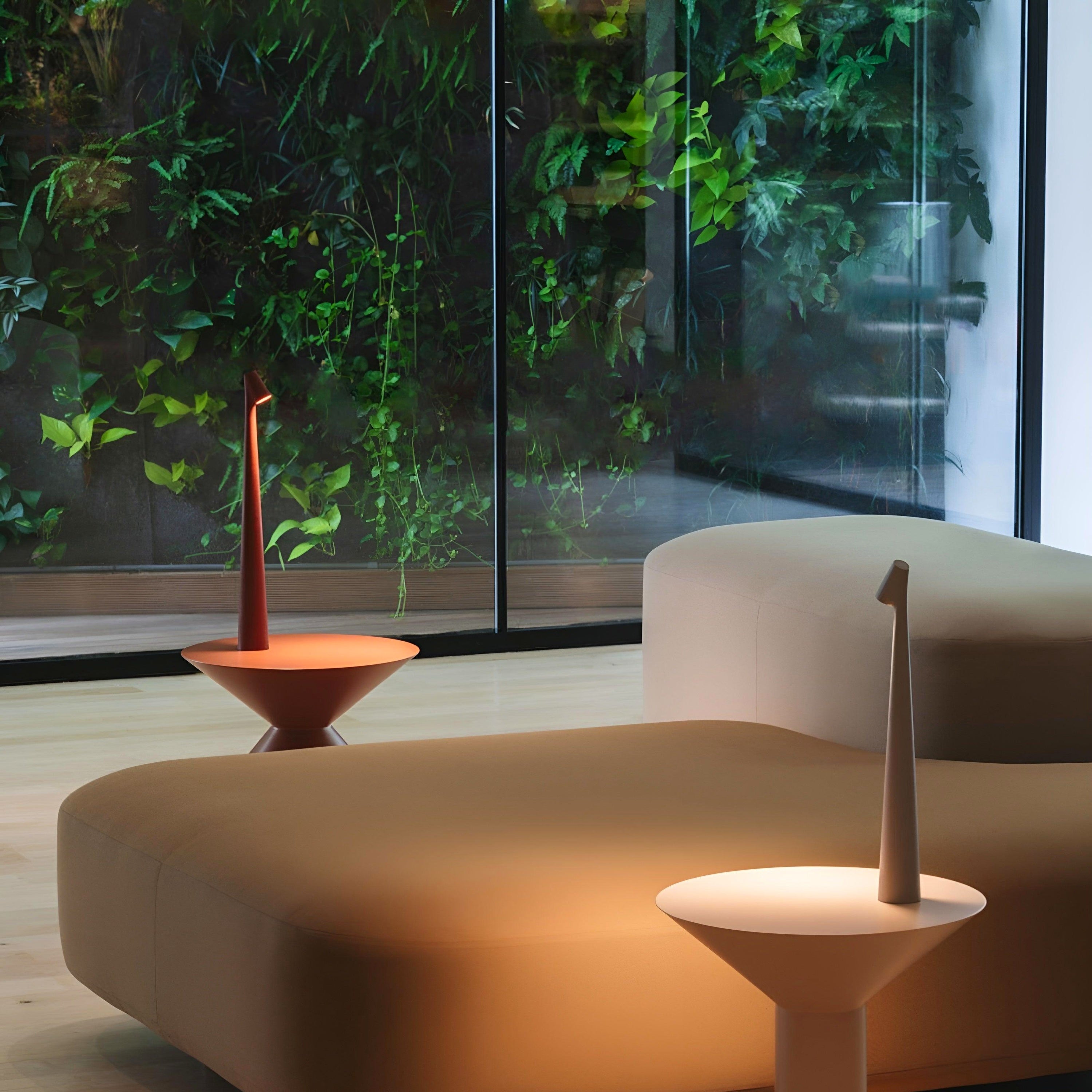 Bilde av Lucea Design Bordlampe – Italiensk Eleganse i Moderne Belysning fra Velisse