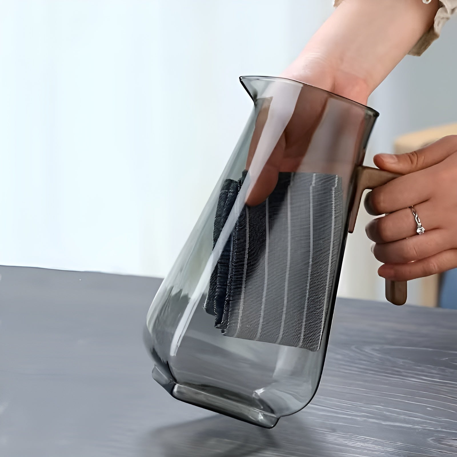 Glasskanne med Stor Kapasitet – Varmebestandig og Slitesterk | Perfekt for Vann og Juice - Serveringskanner og -karafler