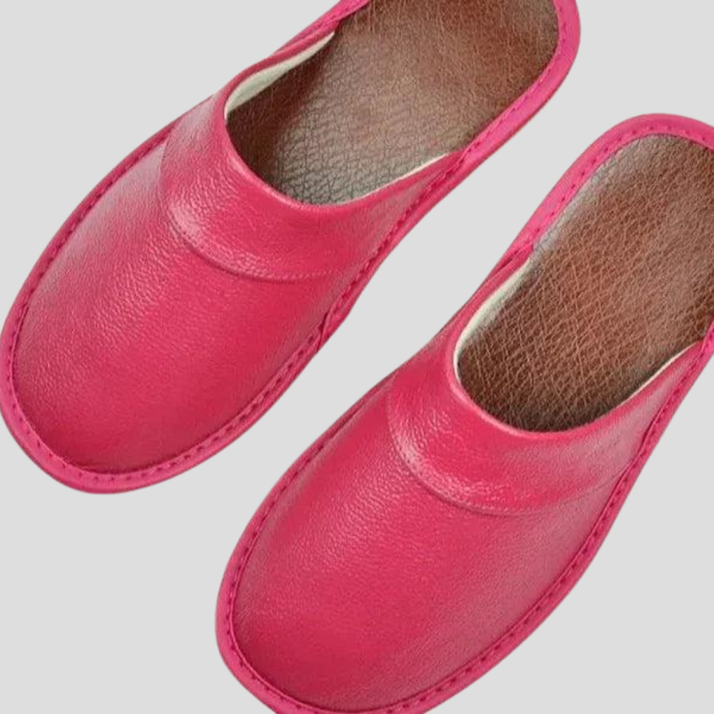 Herrehjemmesko i skinn med slip-on-design