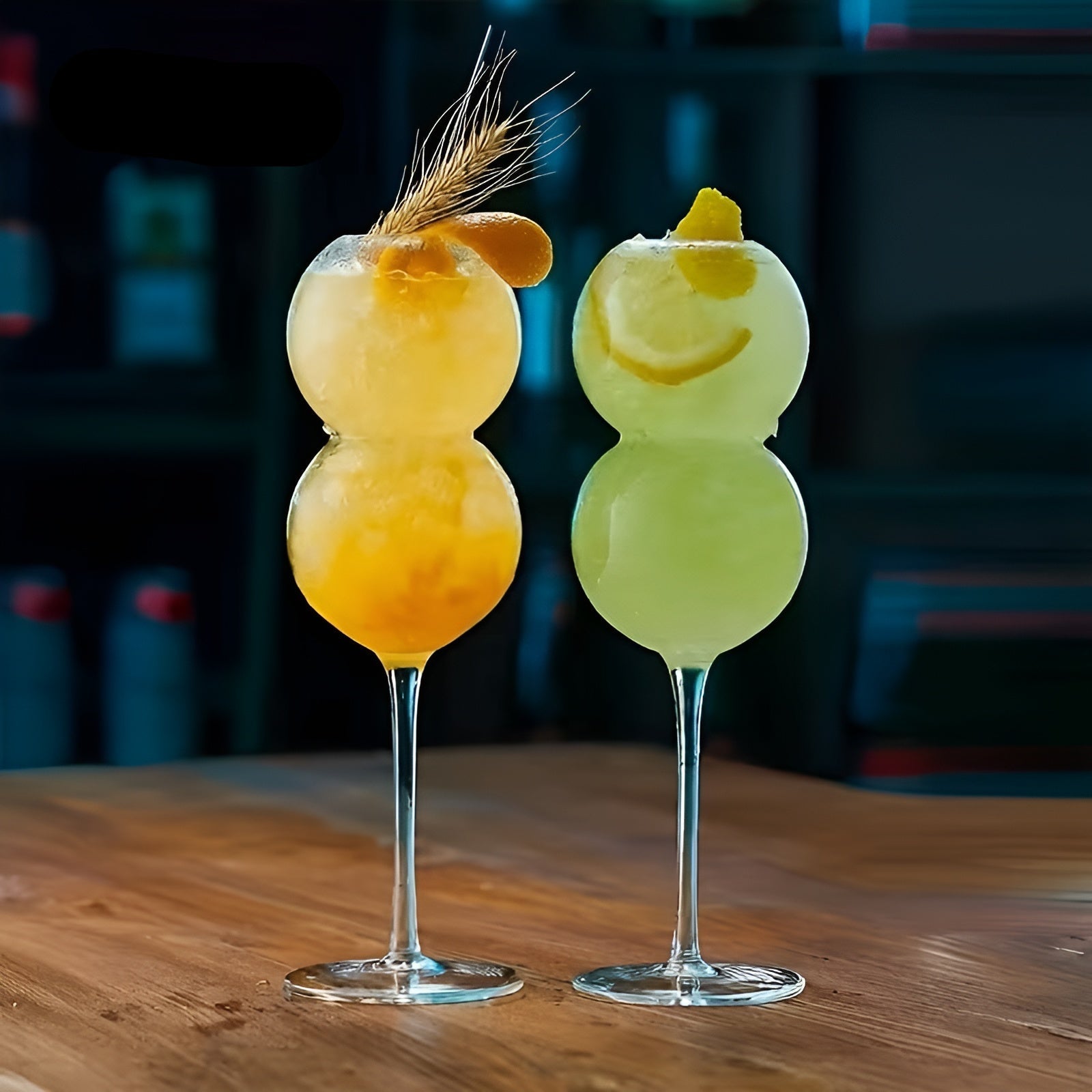 Sett Med 2 Glassbeger I Kuleform – Elegante Og Dekorative | Kan Brukes På Nytt Med Glassstrå Perfekte Til Juice Drinker