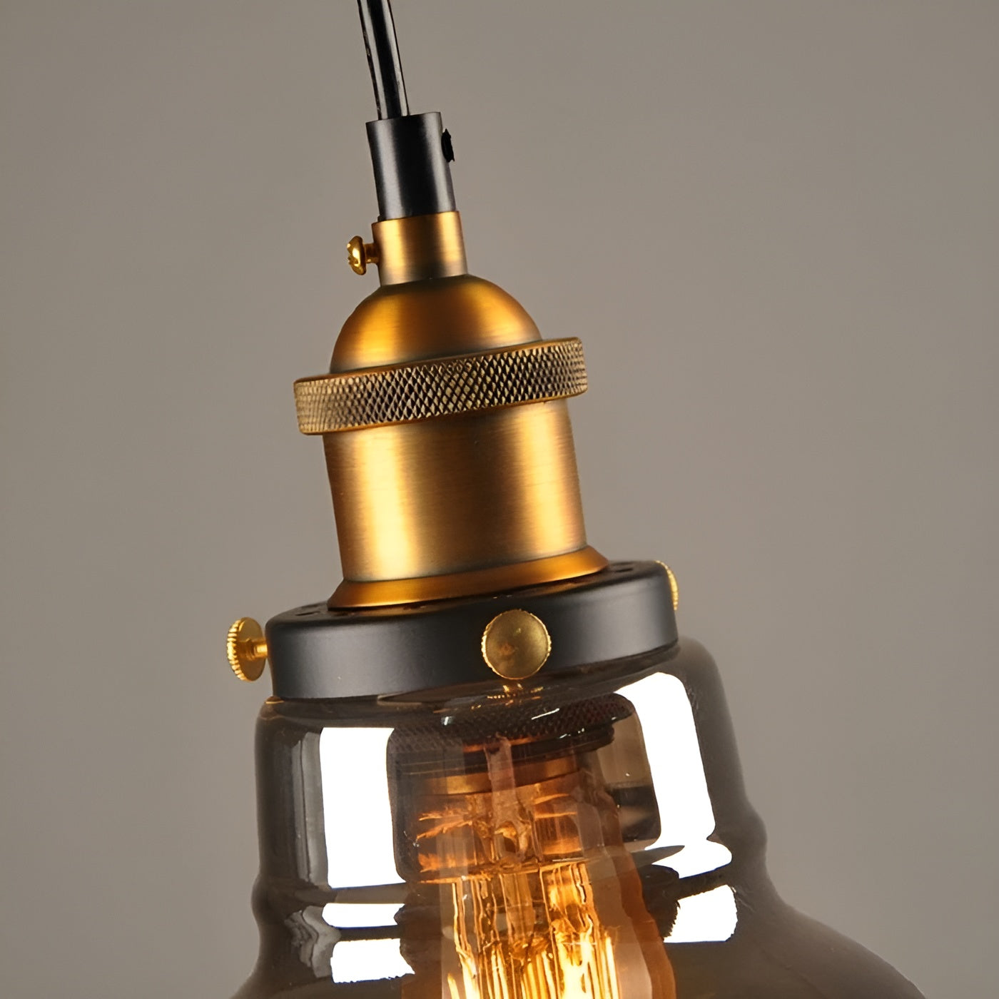 Antikk Glass Taklampe – Dekorativ Og Stemningsfull | Perfekt For Ditt Hjem