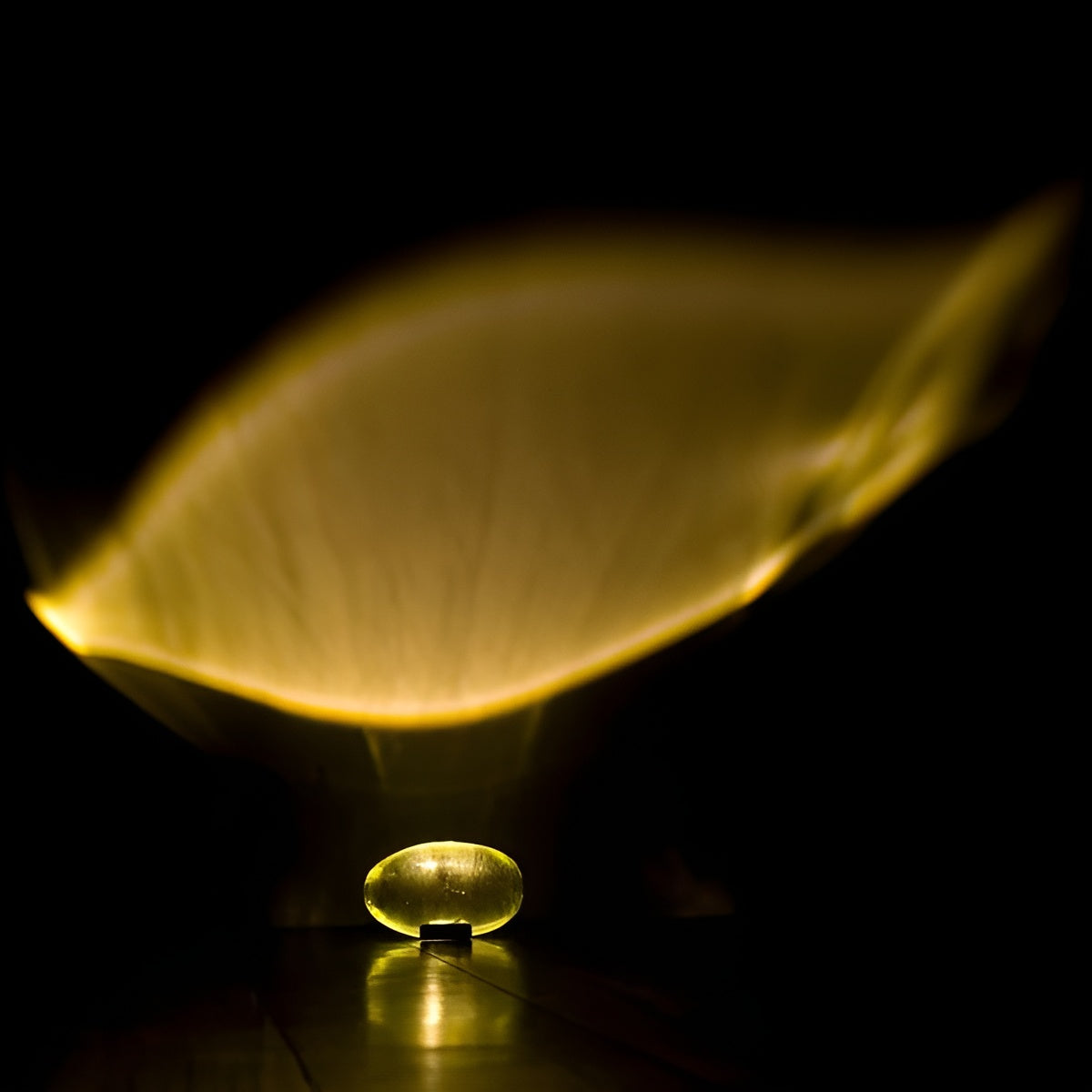 Avlang Bordlampe – Moderne og Dekorativ | Gir Varmt Stemningslys til Stue og Soverom