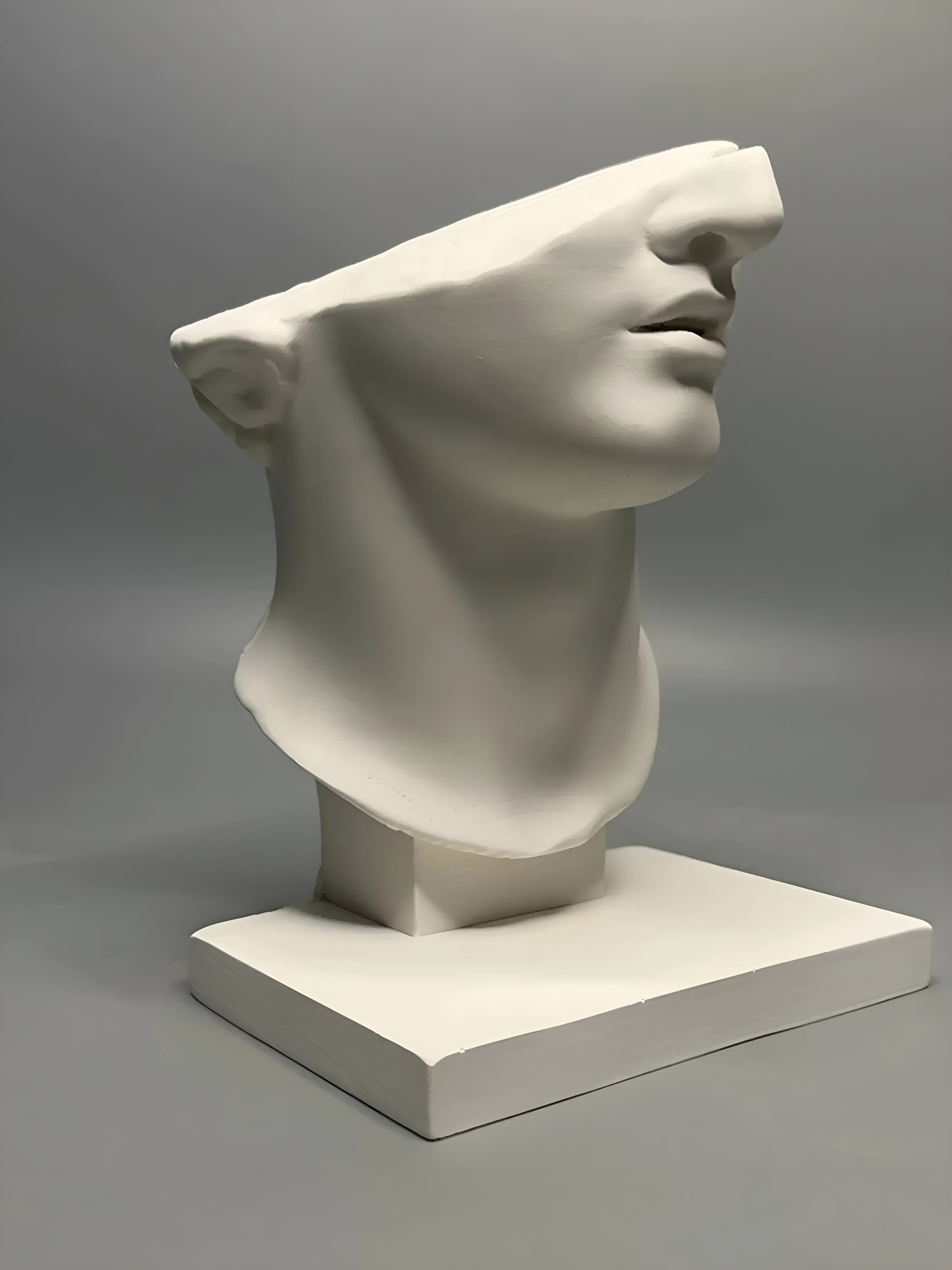 Romersk Vintage Skulptur – Elegant Dekorfigur i Klassisk Stil | Perfekt for Stue og Hjemmedekorasjon