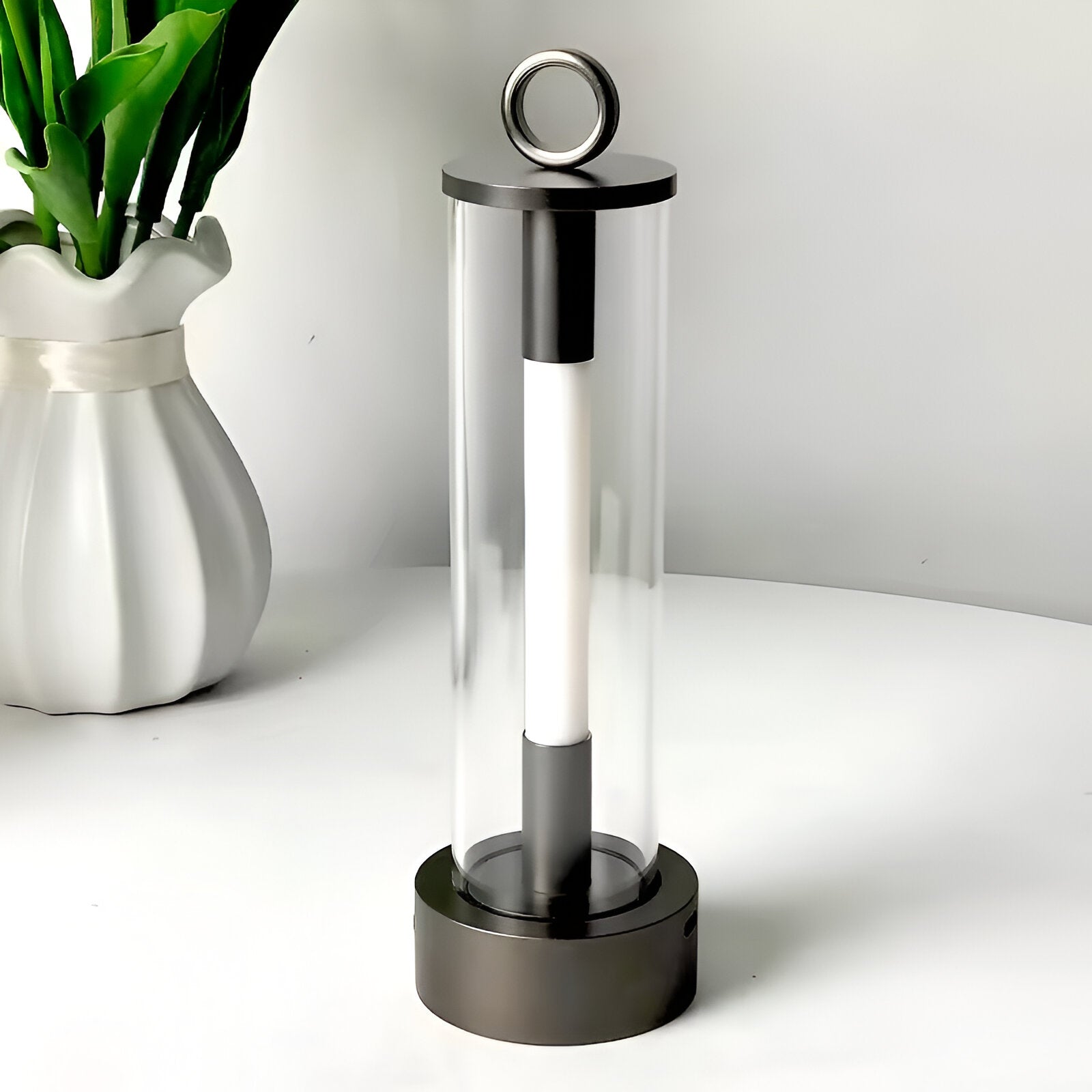 Trådløs LED-lampe – Dimmbar med Touch | Kompakt og Bærbar for Hjem og Reise