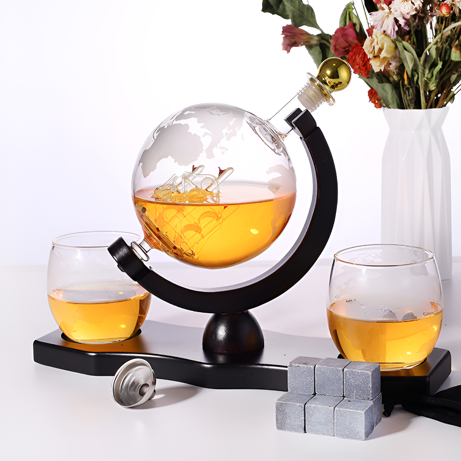 Kristall-Whiskykaraffe mit Gläsern – Weltkugel-Design | Dekorativ für Büro & Zuhause