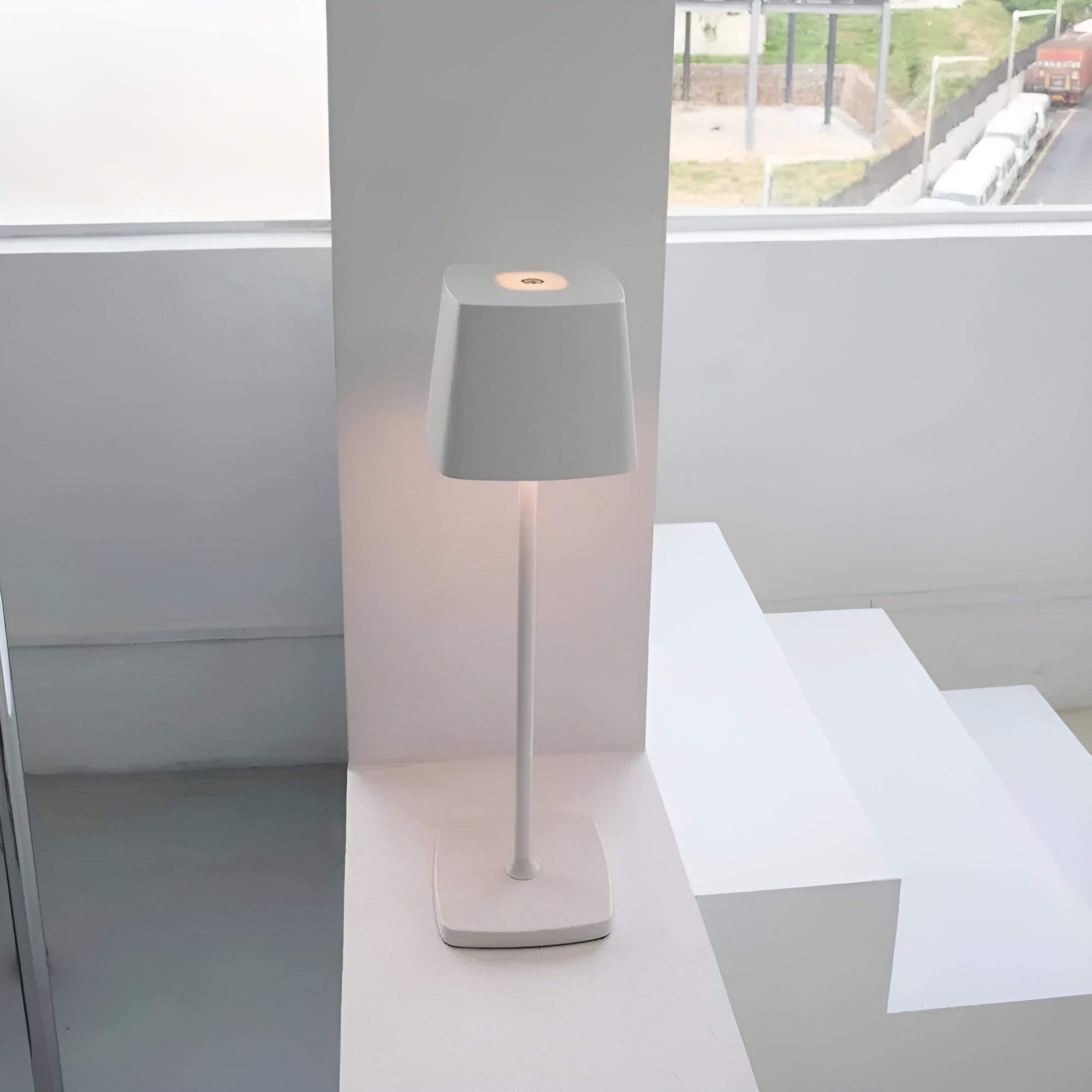 Bilde av Nordell – Trådløs og Oppladbar LED-bordlampe fra Velisse