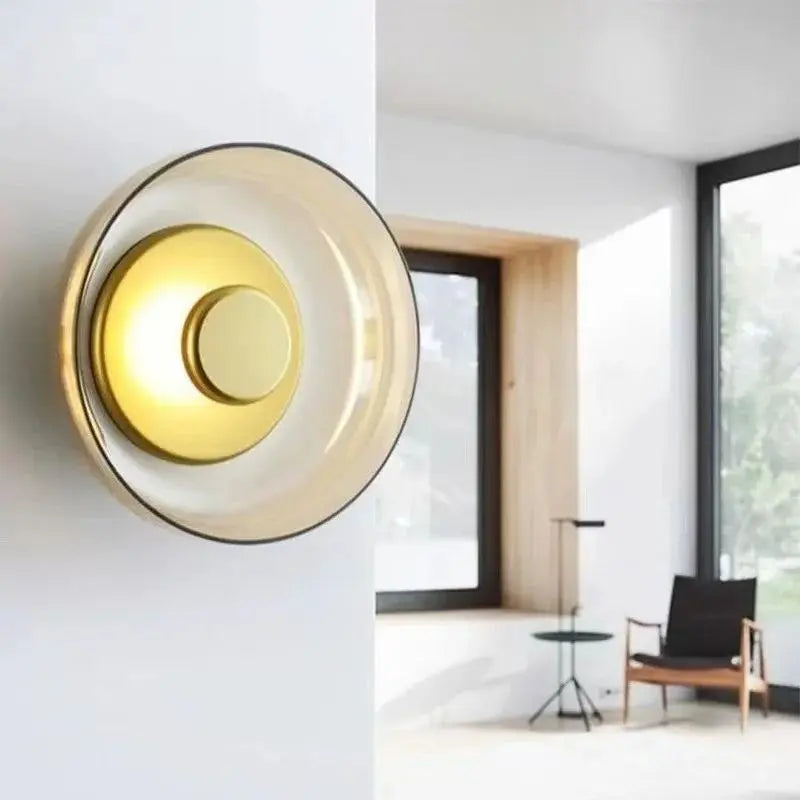 Moderne LED-vegglampe i glass – Svala i grå eller gull til soverom og stue, bilde 3