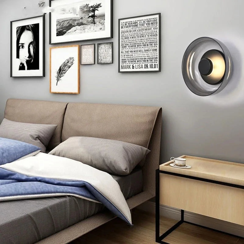 Moderne LED-vegglampe i glass – Svala i grå eller gull til soverom og stue, bilde 7
