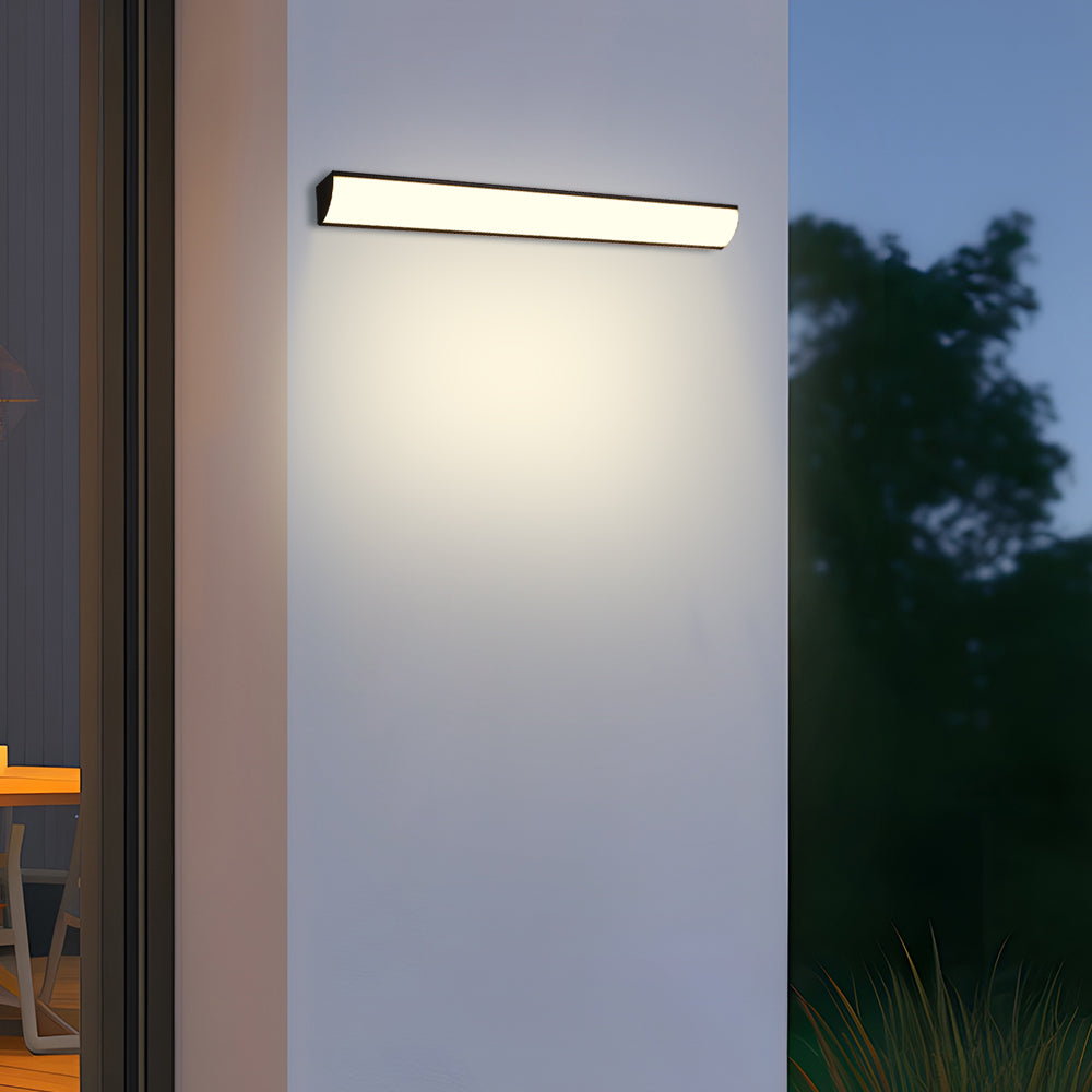 Detaljbilde av utendørs LED-vegglampe med justerbar fargetemperatur