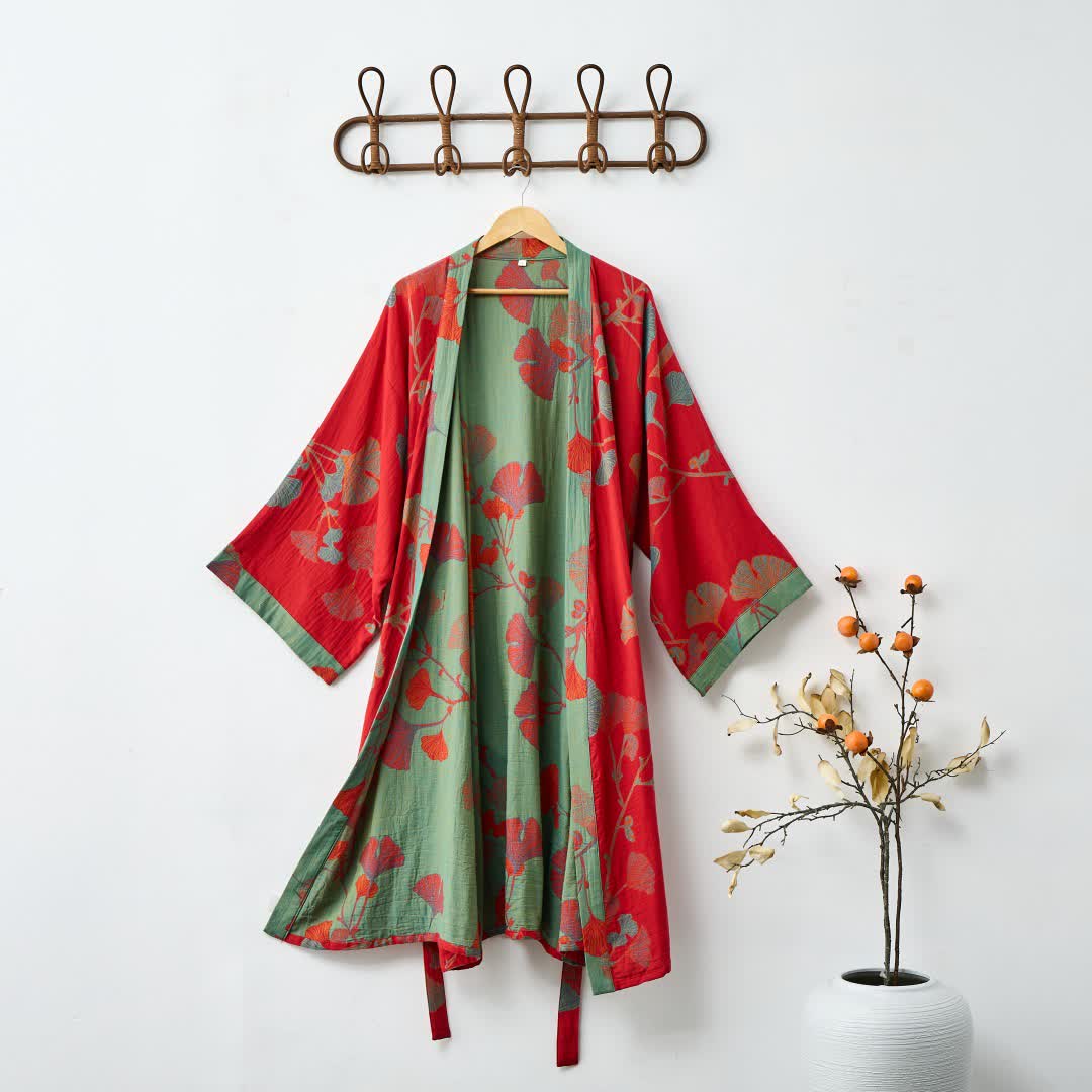 Kimono badekåpe for damer, bakside med ginkgomotiv