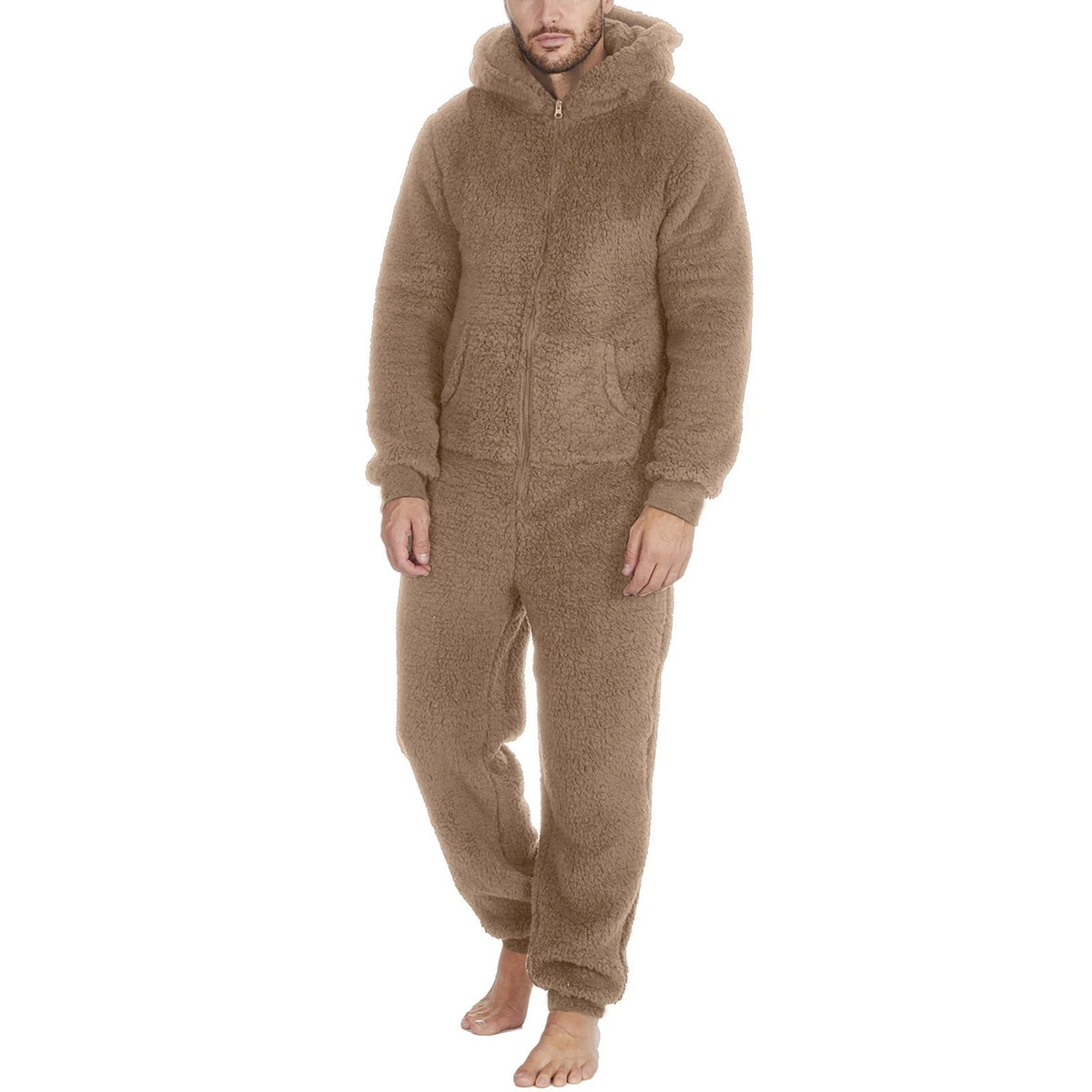 Detalj av hette og glidelås på teddy-onesie for menn