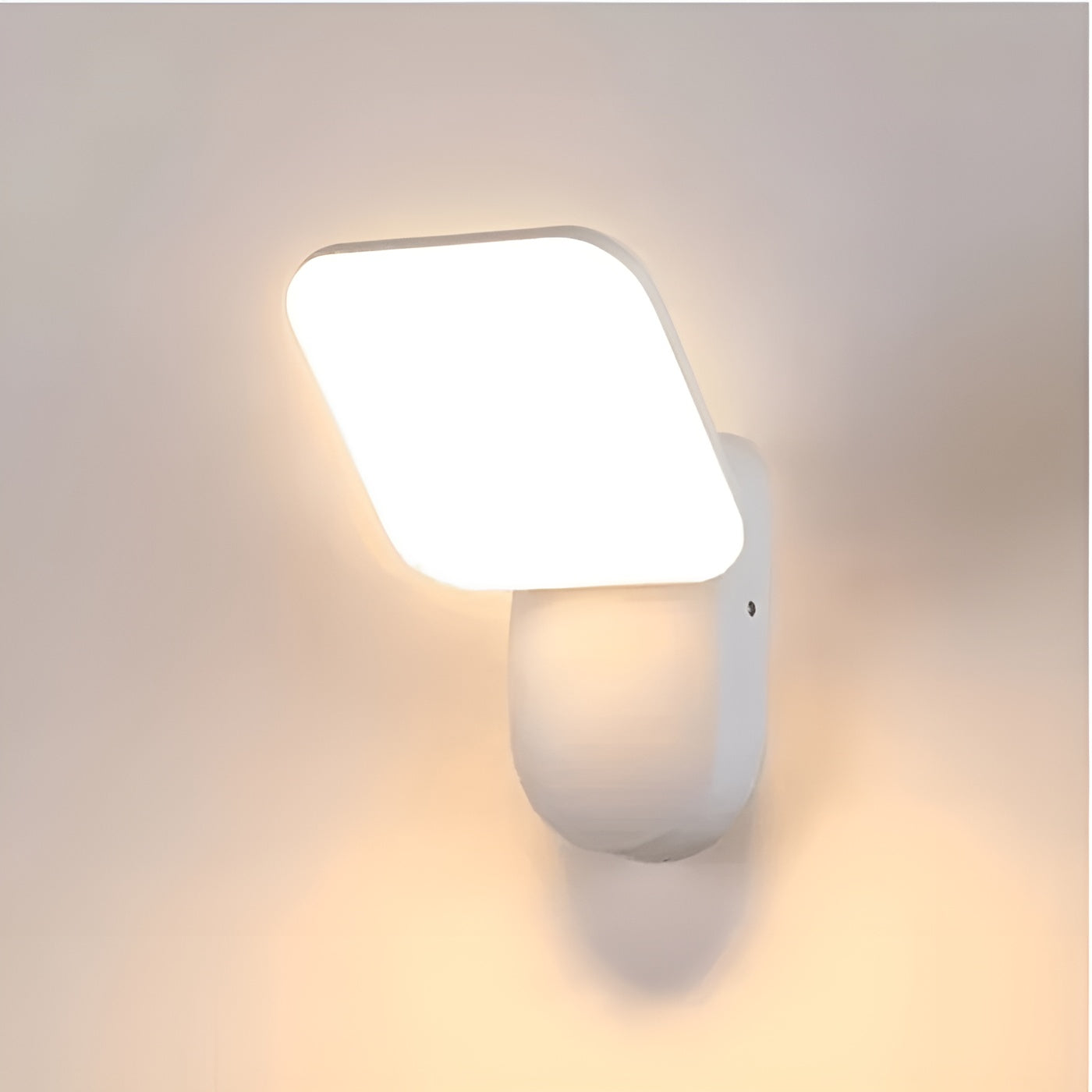 LED Vegglampe med Sensor – Automatisk Lys | For Innendørs og Utendørs Bruk