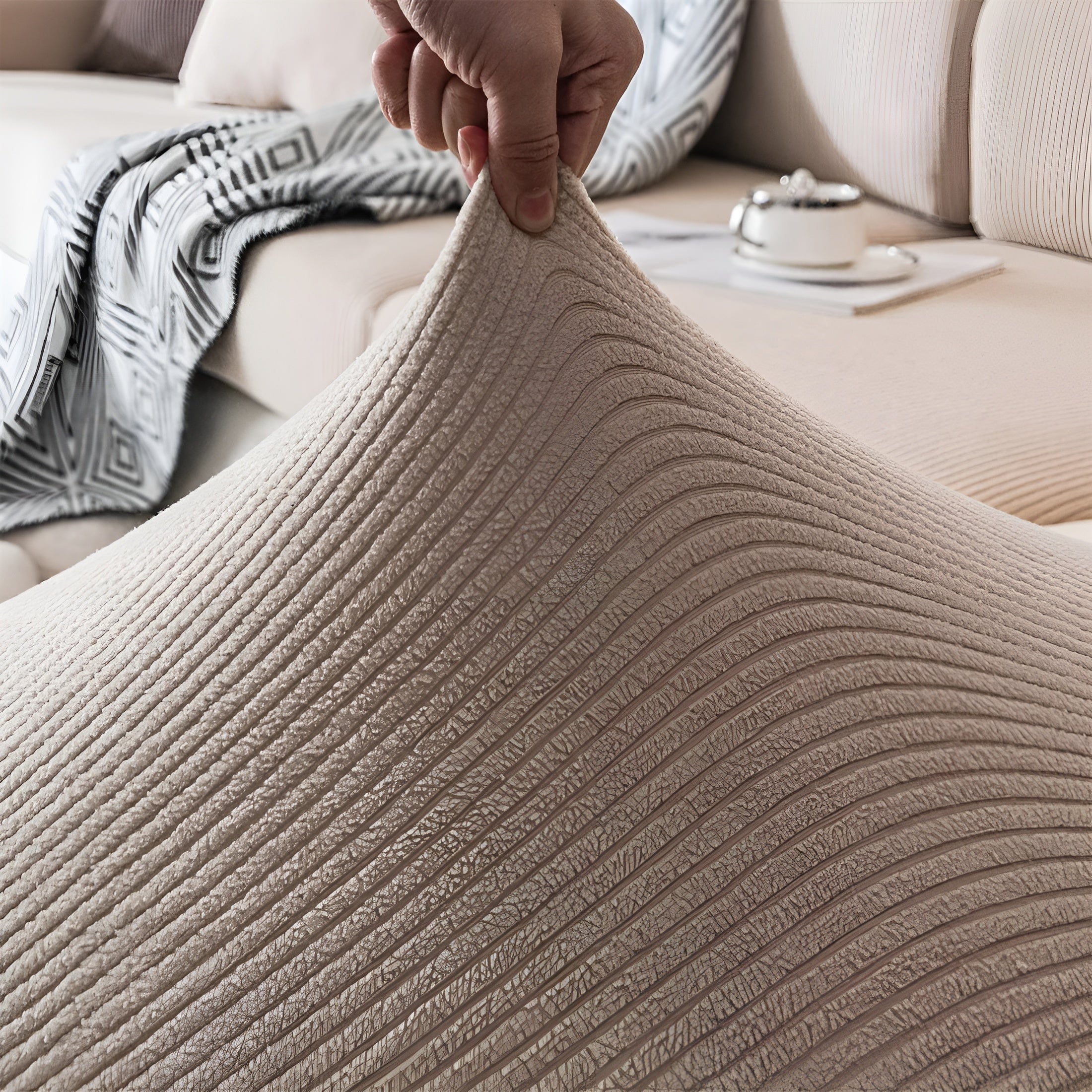 Sofatrekk i Kordfløyel – Mykt, Tøyelig og Slitesterkt | Vertikalt Stripemønster