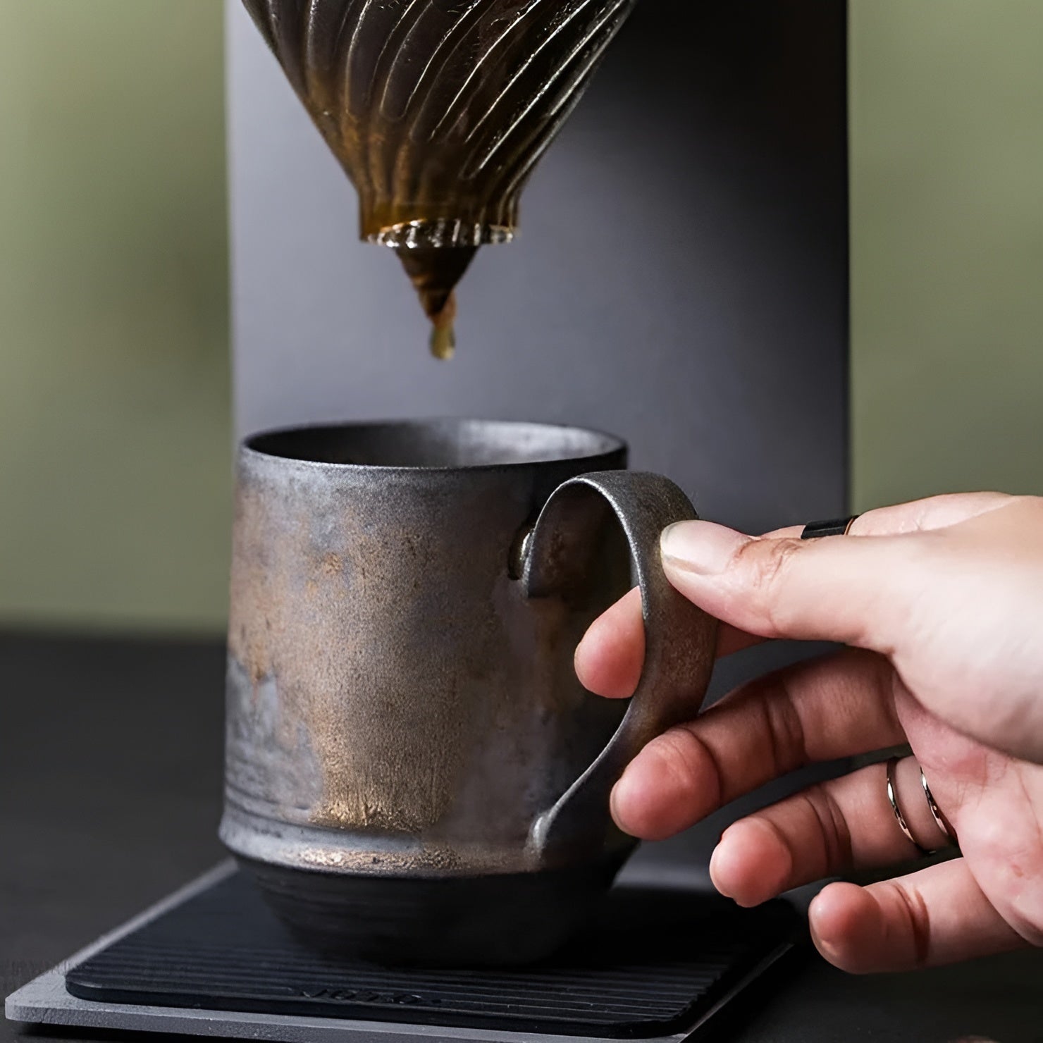 Kaffekopp i Landlig Stil – Koselig og Varm | Perfekt for Høst og Kjølige Dager