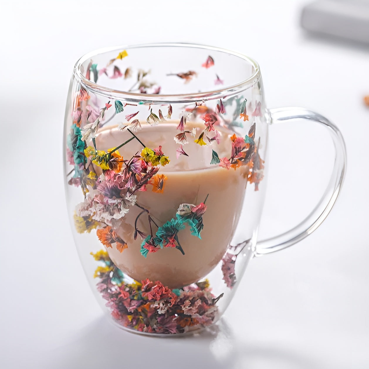 Dobbeltvegget Glass med Tørkede Blomster - Varmebestandig og Perfekt til Te, Kaffe og Hjemmet