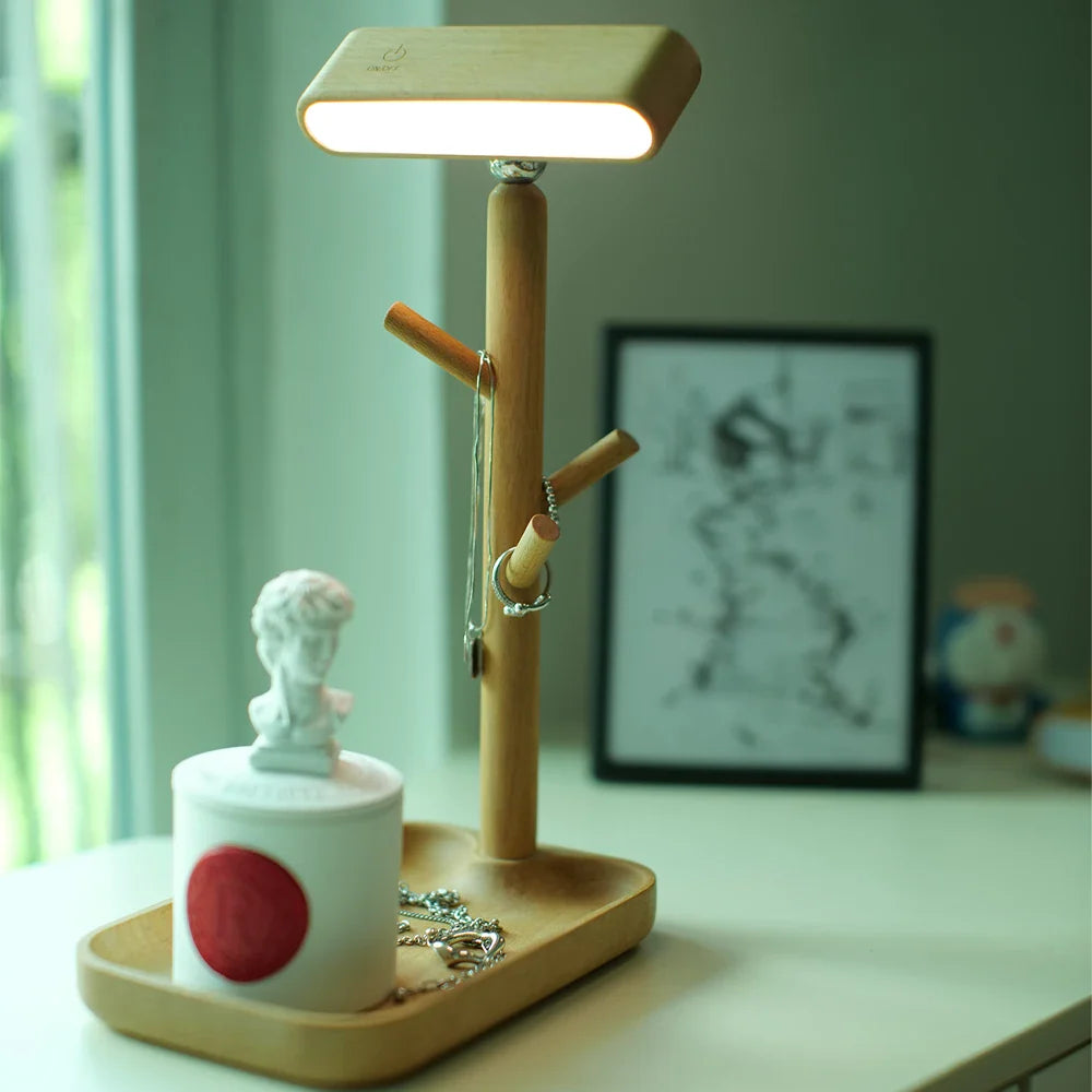 Nattbordslampe med Hylle – Naturlig Lys og Praktisk Oppbevaring | Perfekt for Soverommet