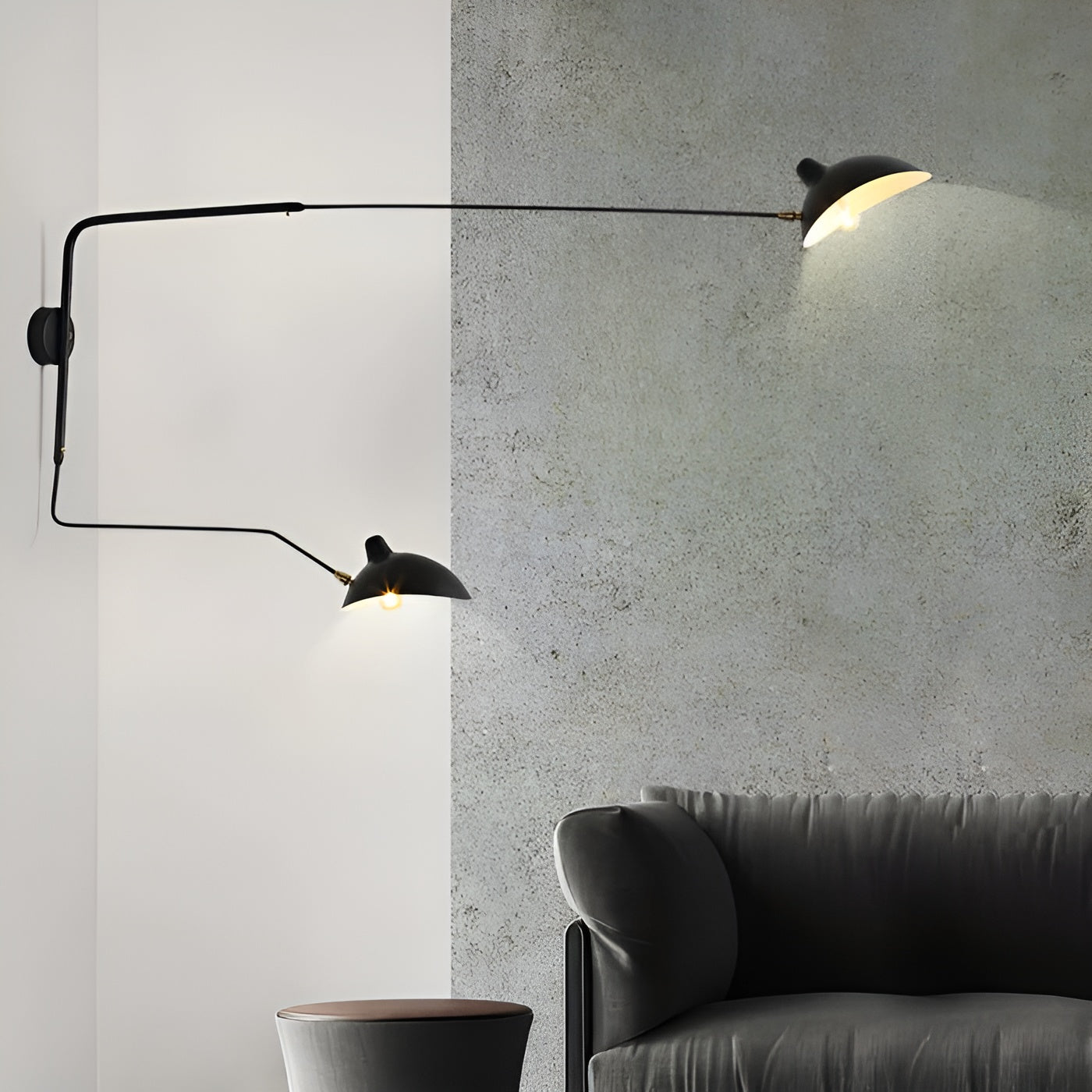 Vegglampe med Svingarm – Elegant og Tidløs | Perfekt for Soverom og Hjemmekontor