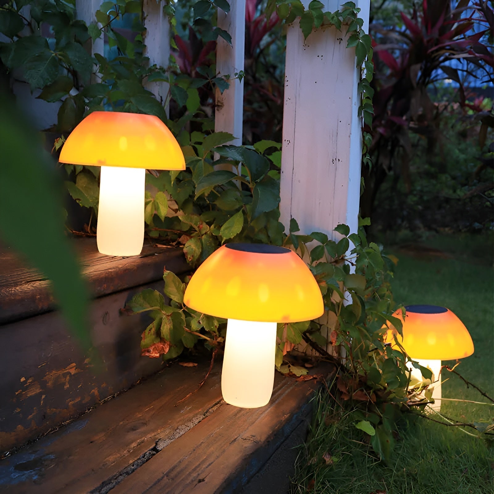 Solcellelampe i Soppform – Dekorativ og Værbestandig | Perfekt for Hage og Uteplass