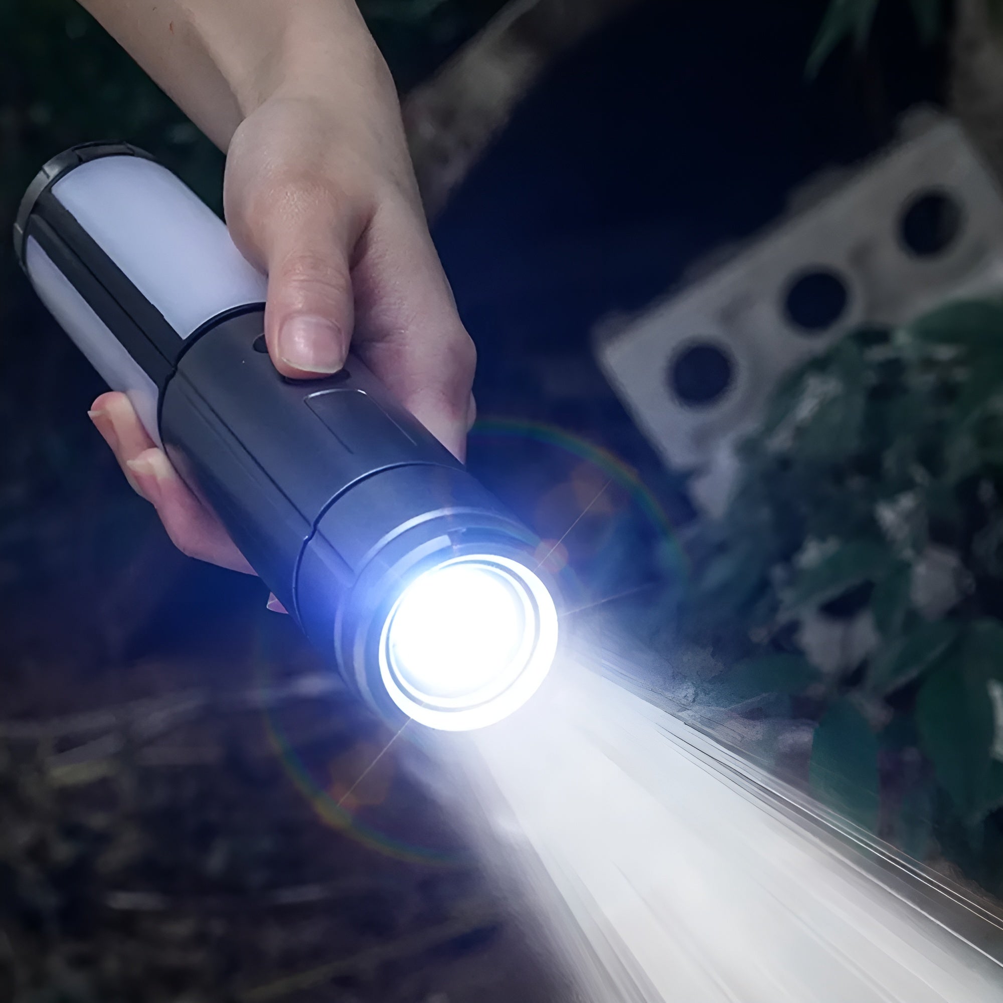 LED Campinglykt – Oppladbar og Sammenleggbar | 270° Justerbar Arm og Flere Lysmoduser