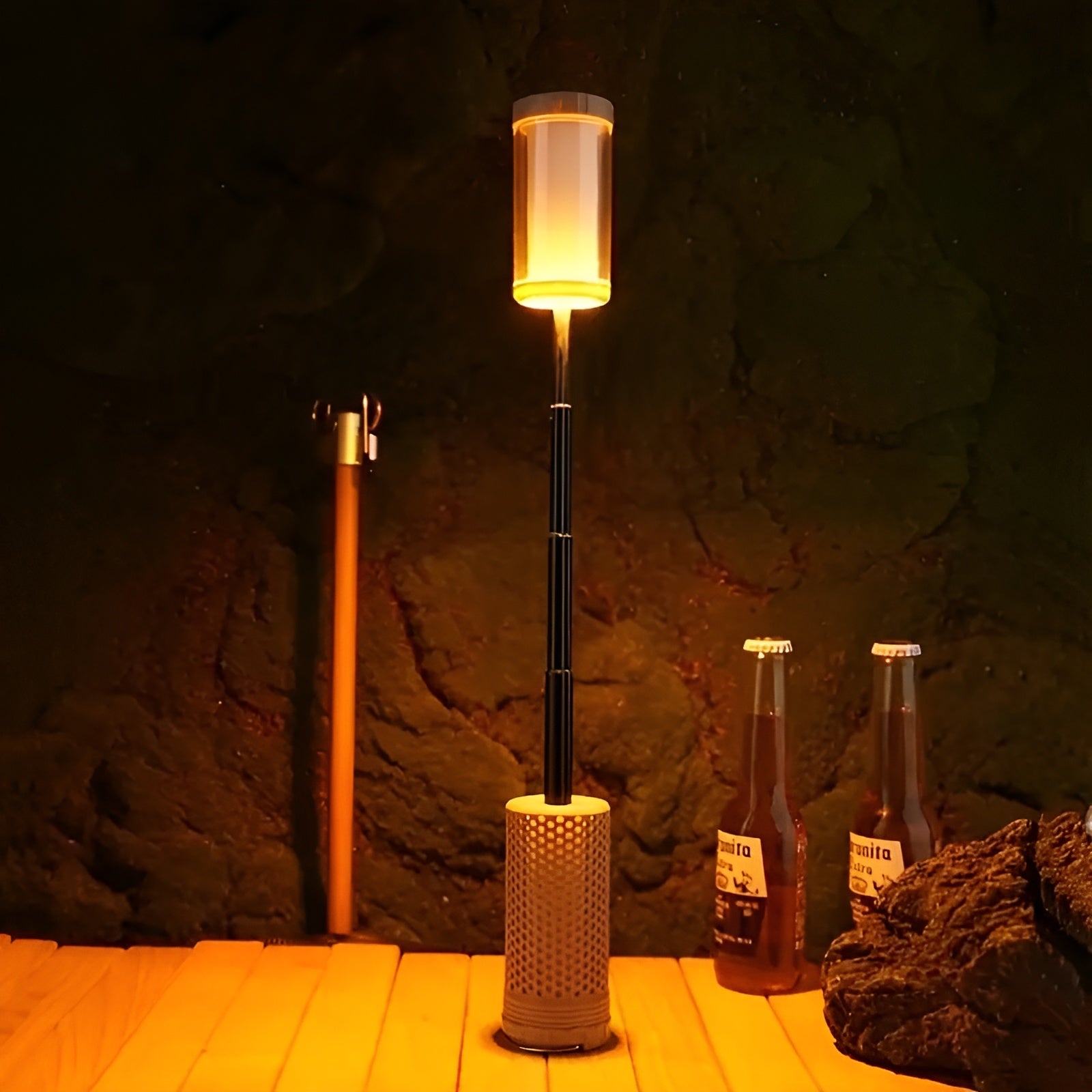 LED Campinglampe – Oppladbar og Bærbar | Justerbart Lys for Utendørs og Bord