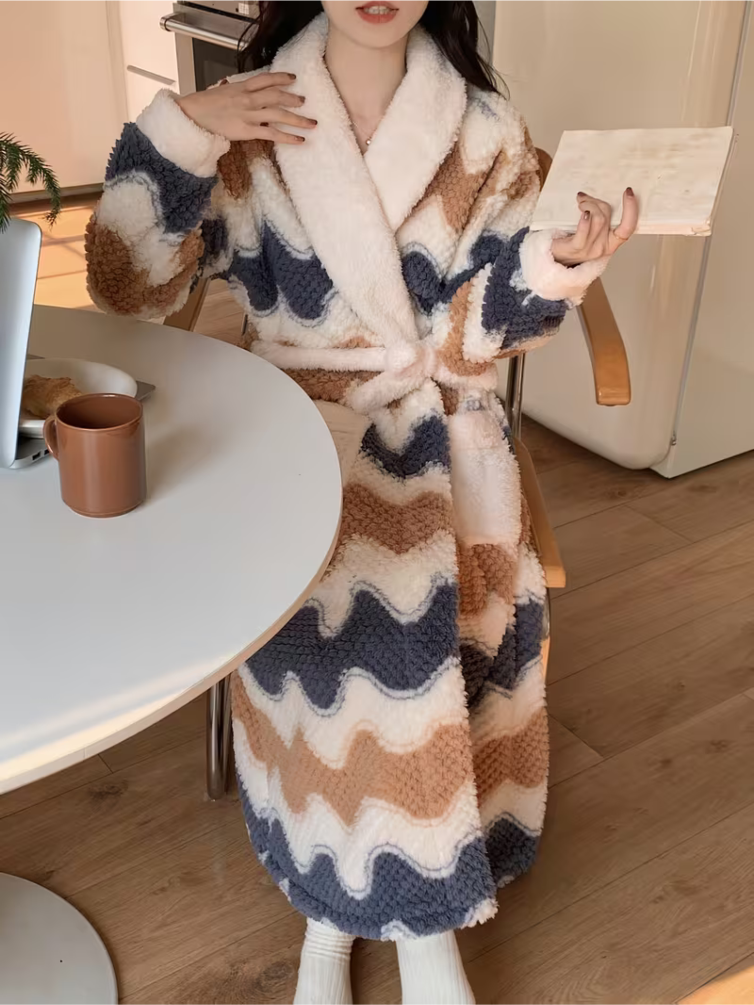 Dame Morgenkåpe i Plysj – Myk, Varm og Koselig | Perfekt for Vinteren