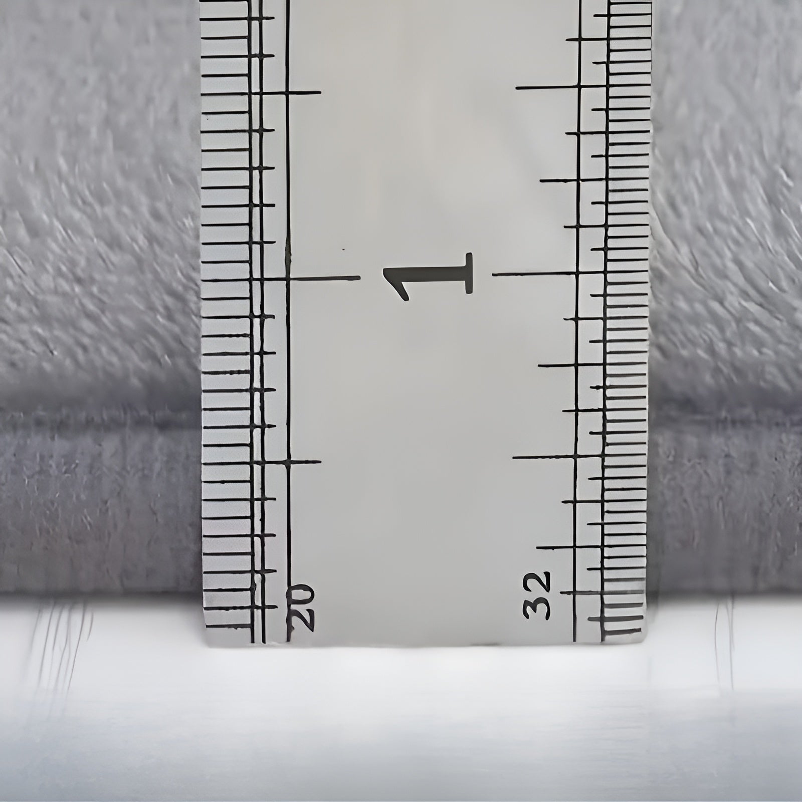 Badezimmermatten Set 4-teilig – Modern & Rutschfest | Weiche WC-Vorleger & Deckelbezug für Stilvolle Baddekoration